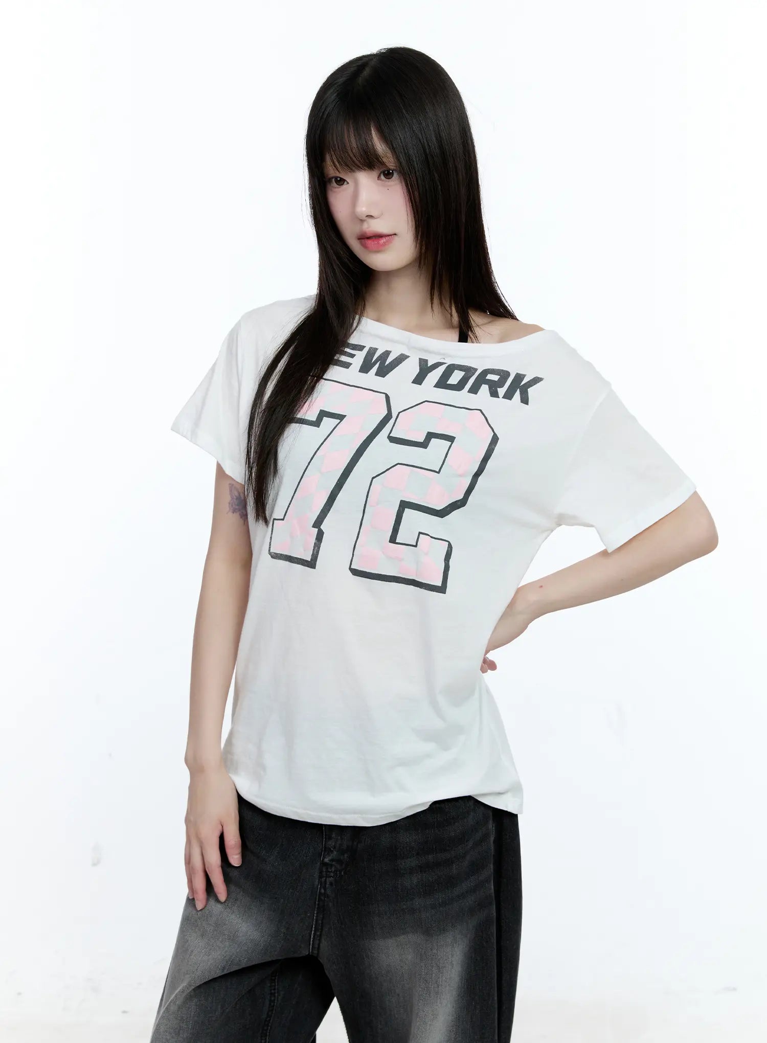 Off-Shoulder Loose-Fit 72 Graphic Top CG507