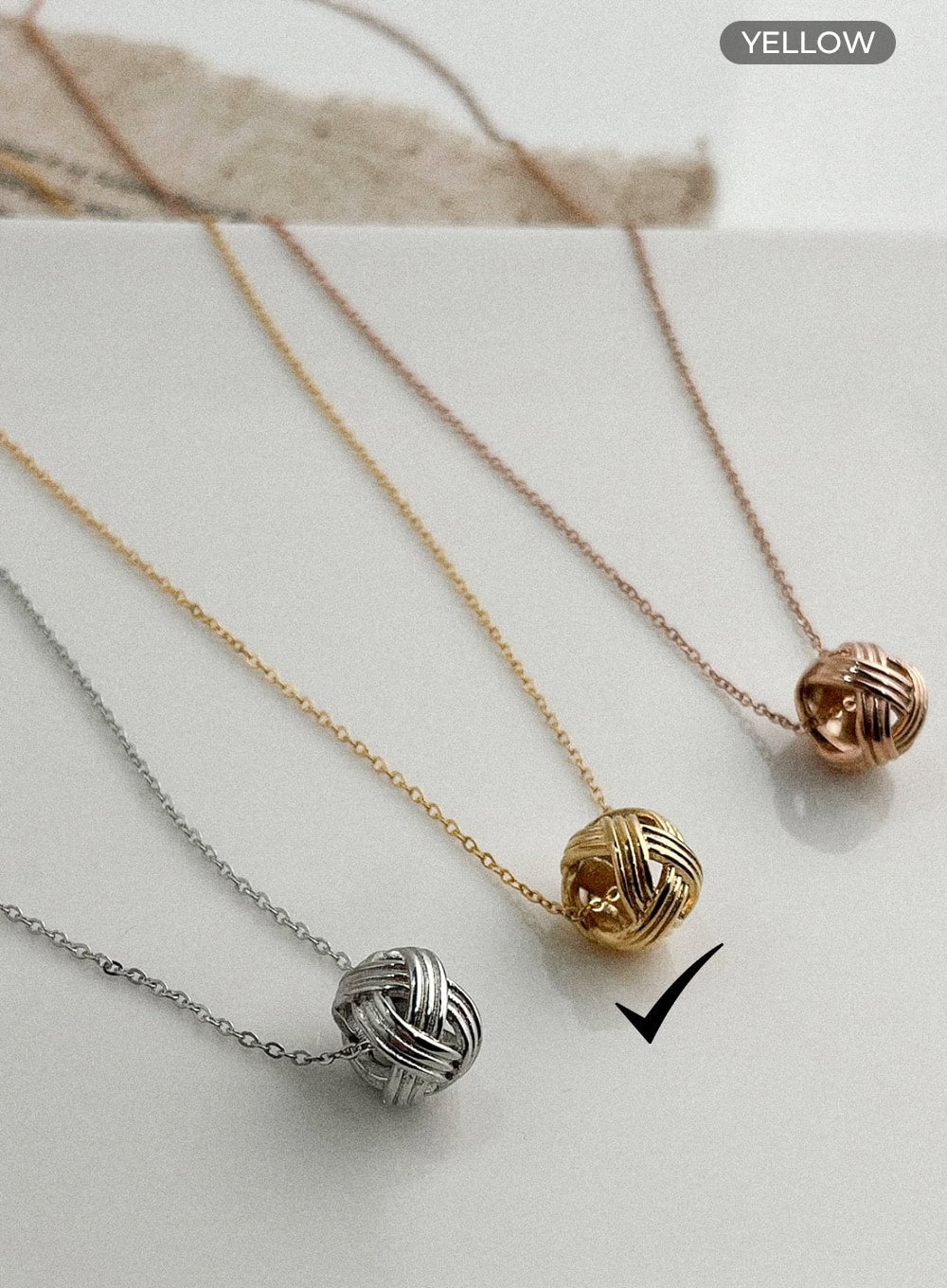 Skein of Thread Necklace IL405