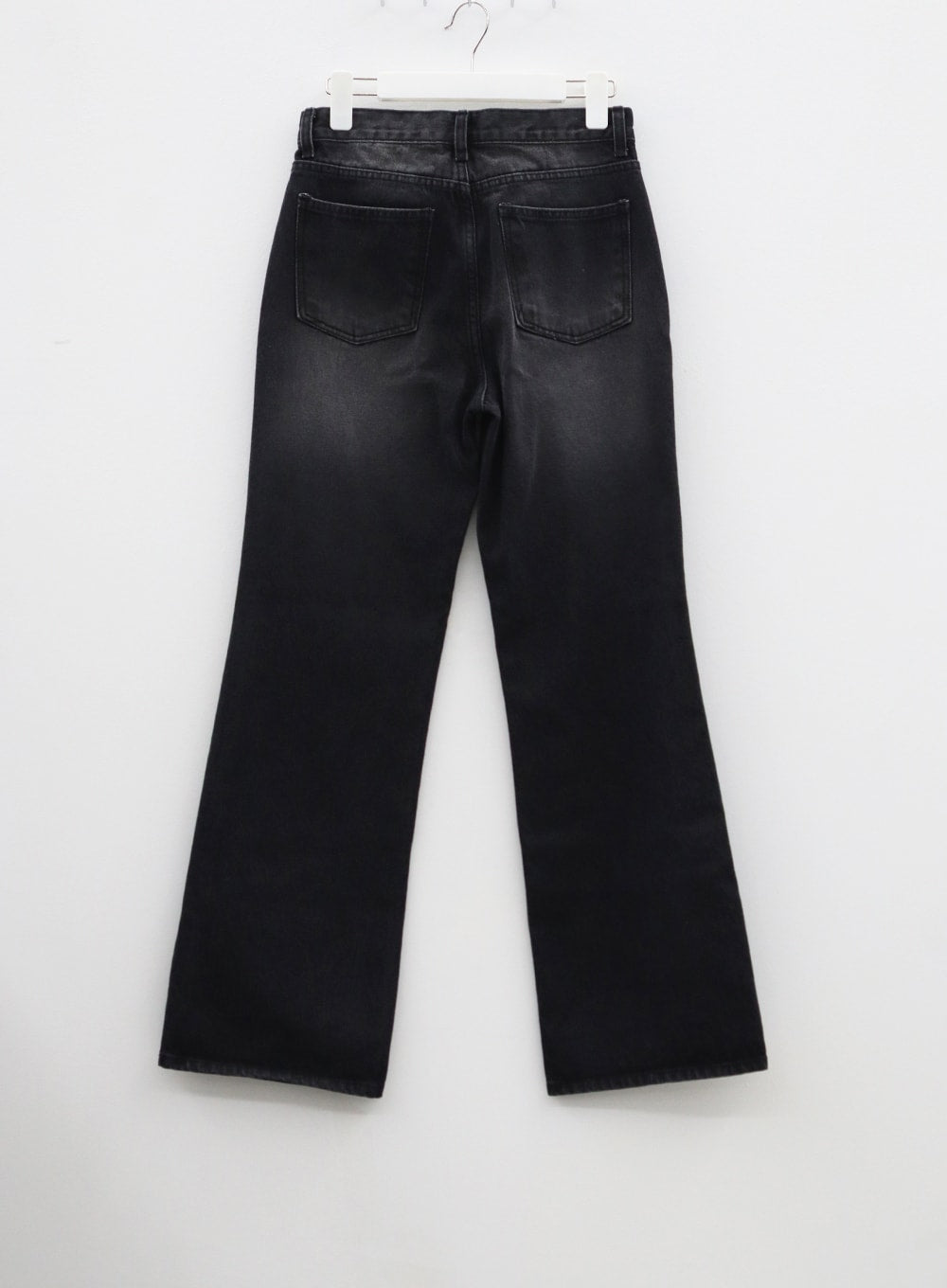 Mid-Rise Bootcut Jeans CF327