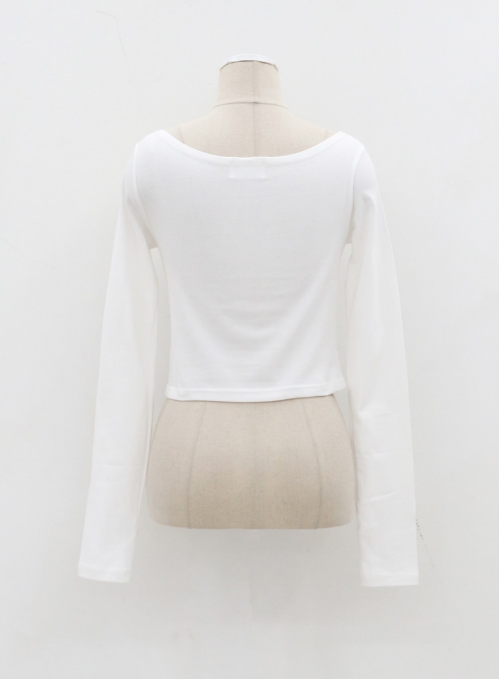 Graphic Off-Shoulder Warmer Cropped Top CJ310