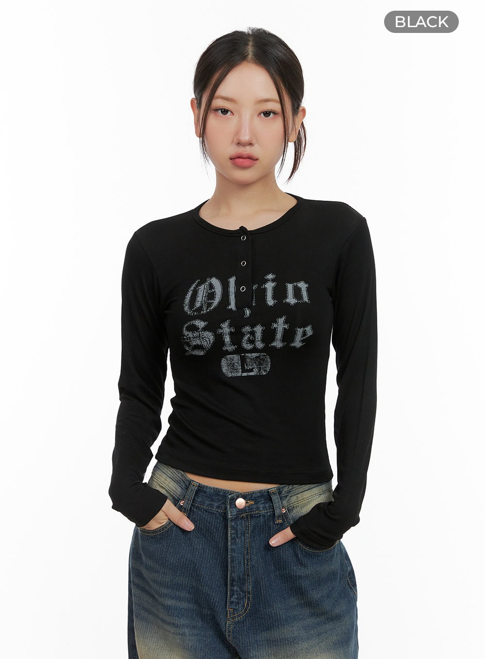 Buttoned Graphic Long Sleeve CG423