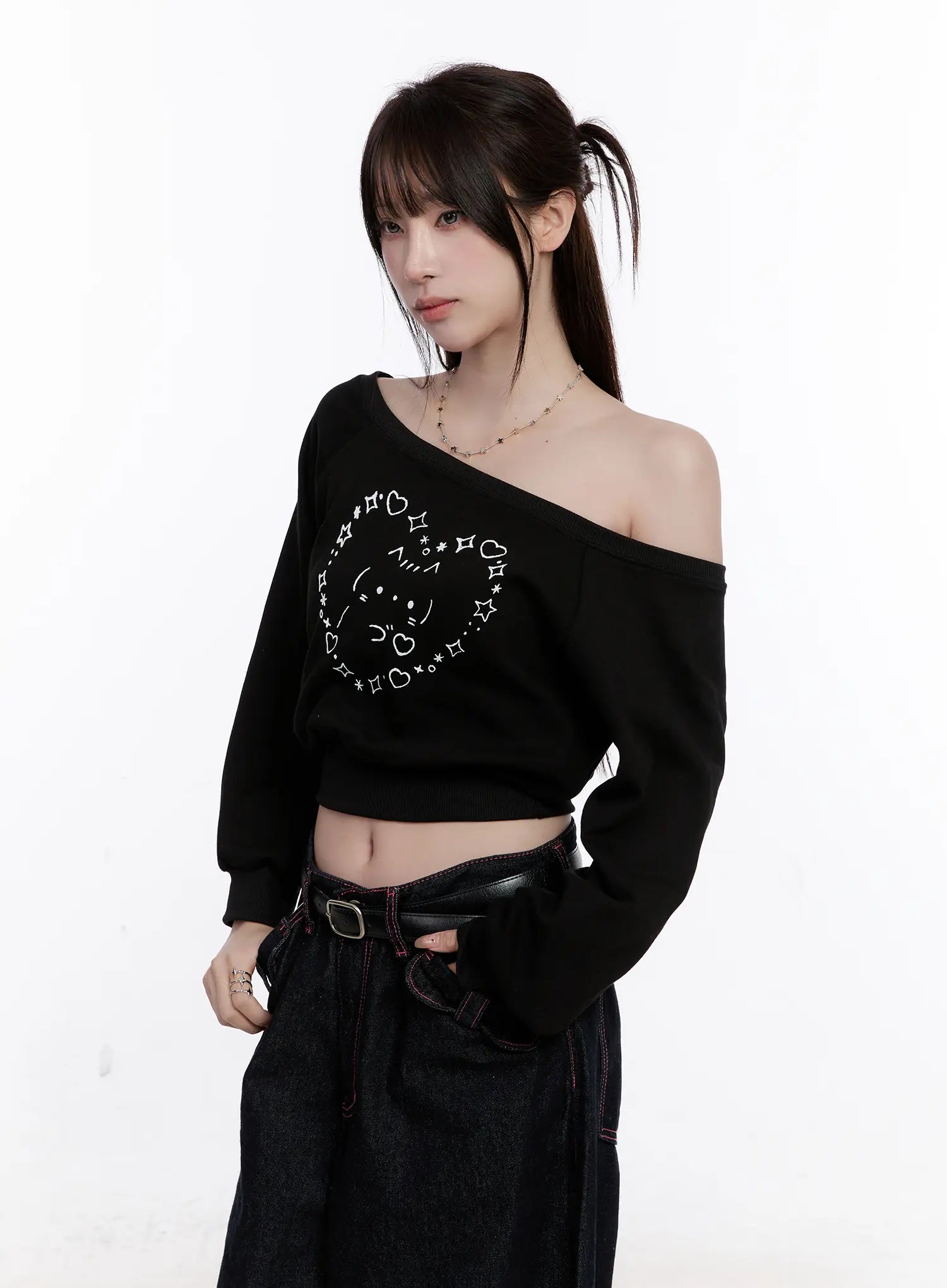 Cat Print Off-Shoulder Cropped Sweatshirt CO501