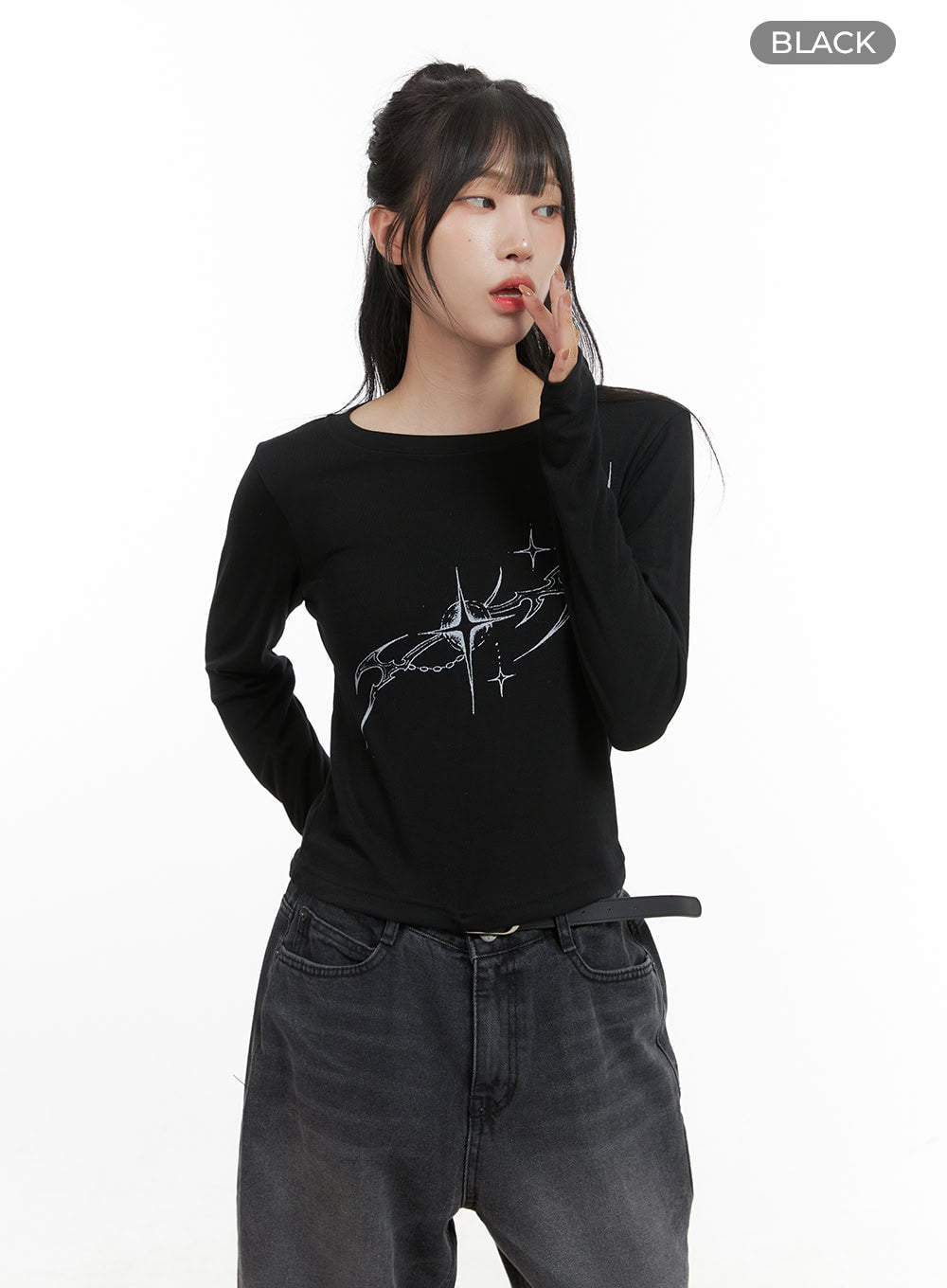 Acubi Graphic Print Long Sleeve Top CG421