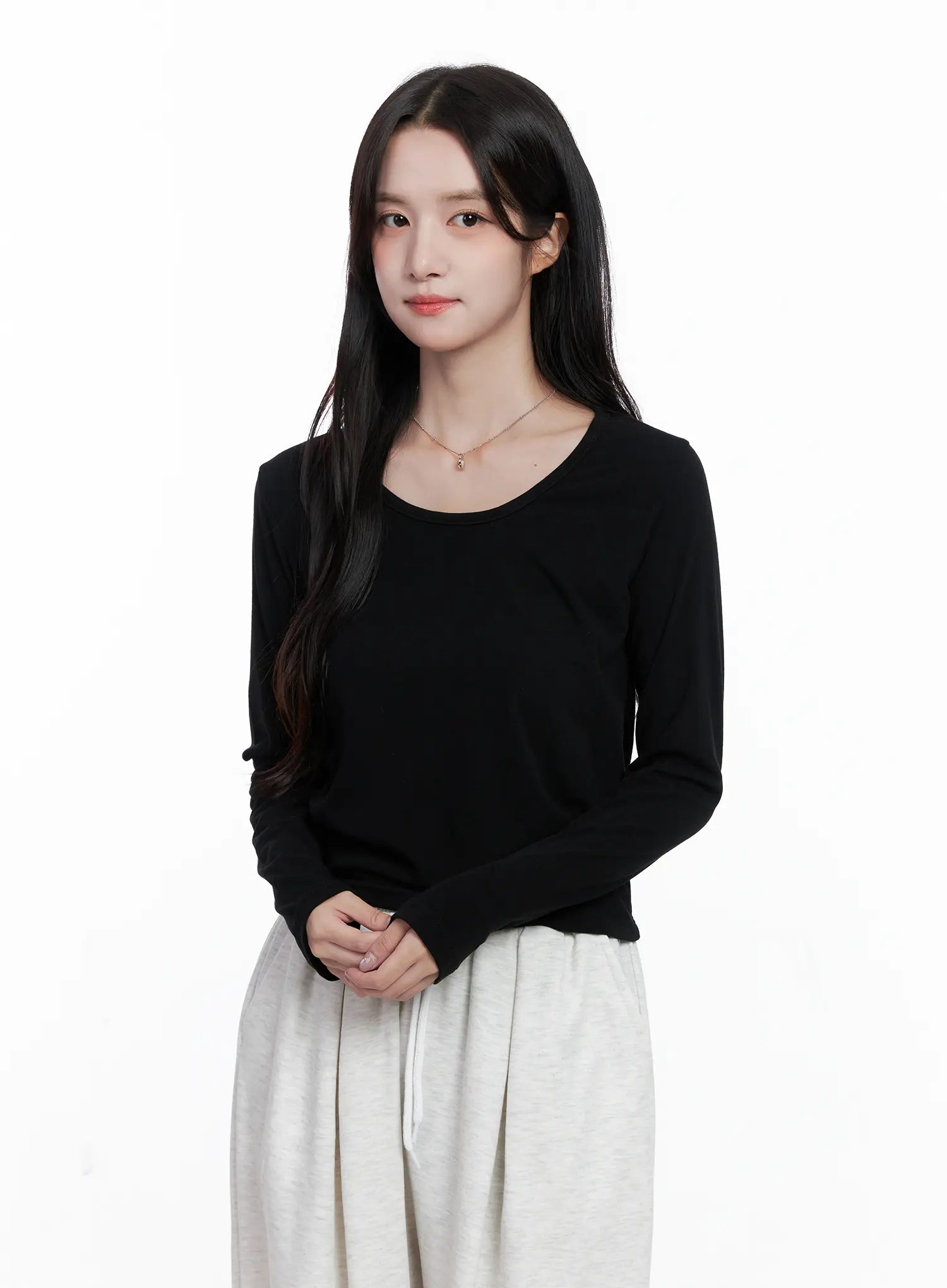Basic Round Neck Long Sleeve Tee CS523