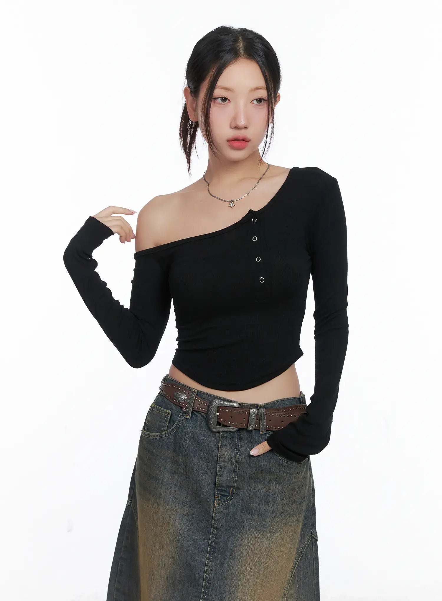 Off-Shoulder Asymmetric Long Sleeve Crop Top CS503