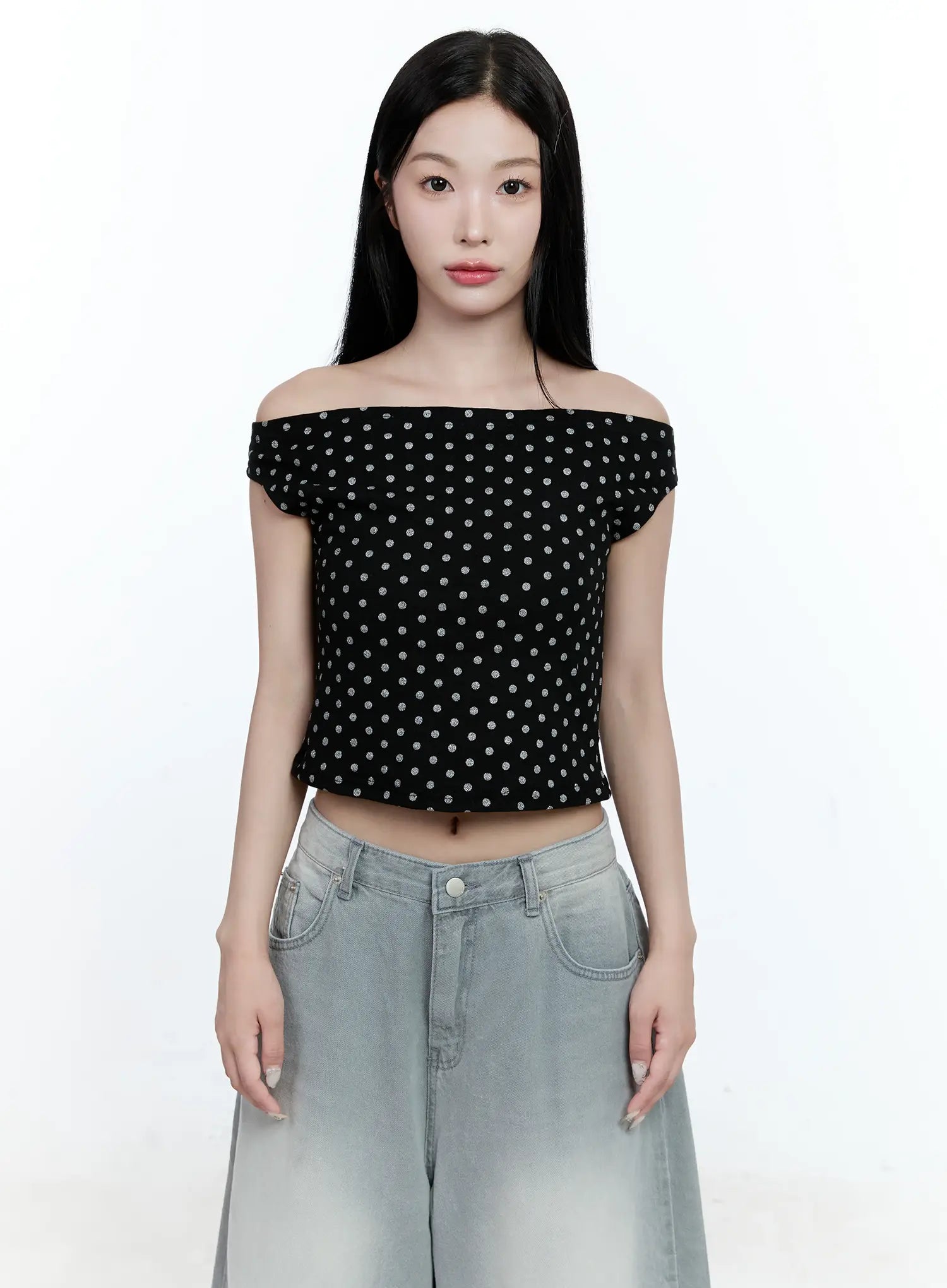 Polka-Dot Off-Shoulder Tee CG511