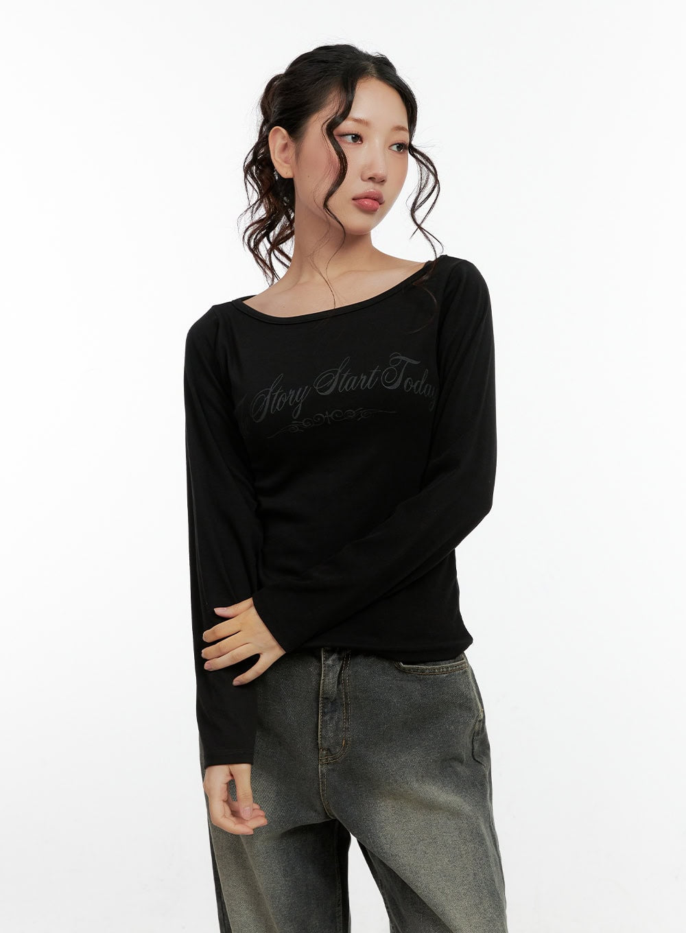 Printed Boat Neck Long Sleeve Shirt CN404