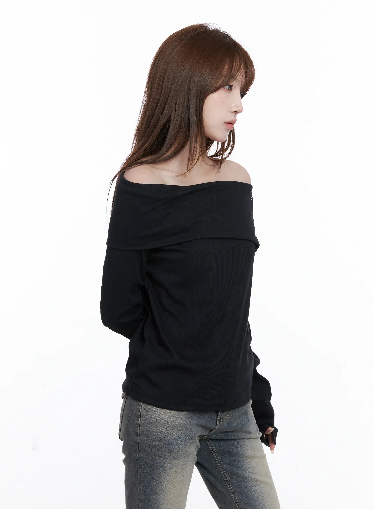 Ribbed Off-Shoulder Long Sleeve Tee CG529