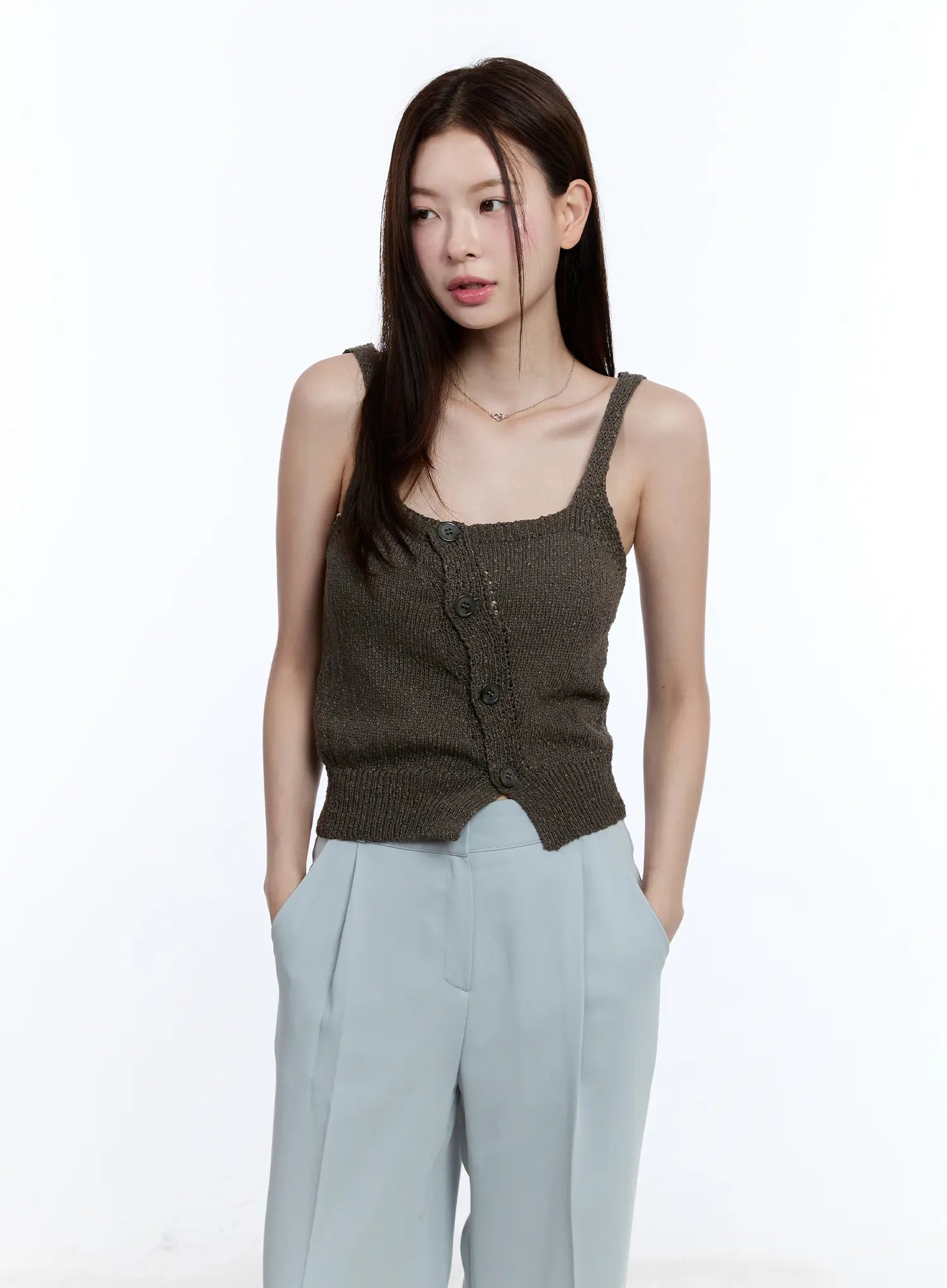 Buttoned Sleeveless Sweater CU513