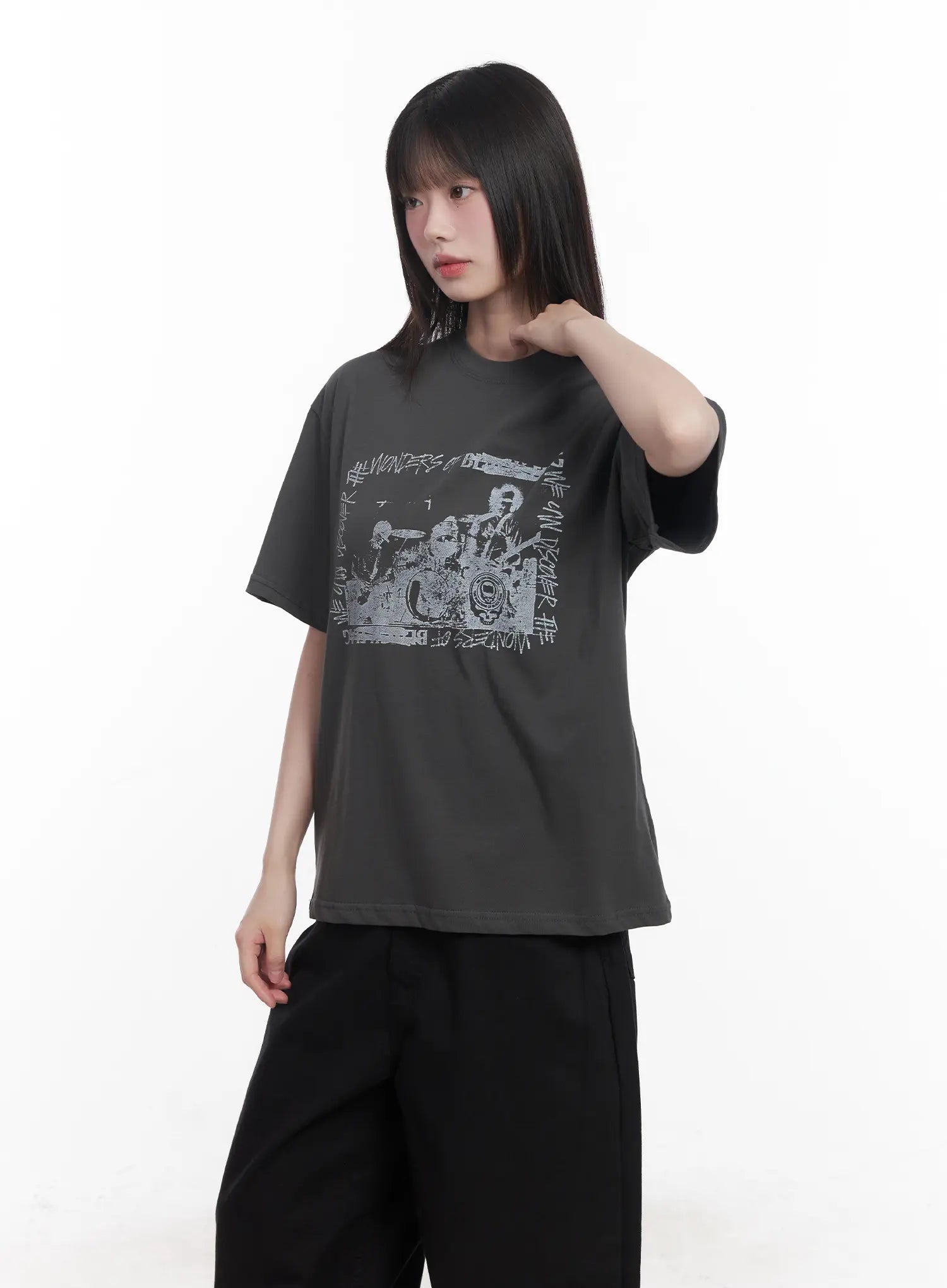 Graphic Relaxed-Fit Tee CU519