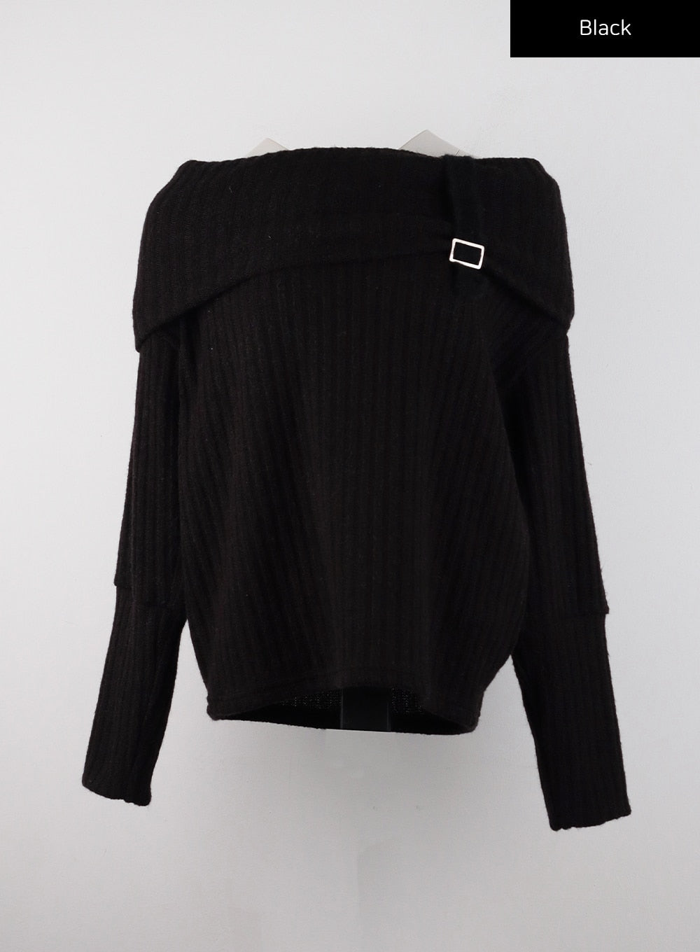 Off-Shoulder Buckle Knit Sweater CD322