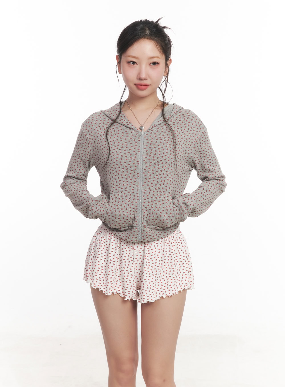 Slim-Fit Hooded Graphic Zip-Up CA525