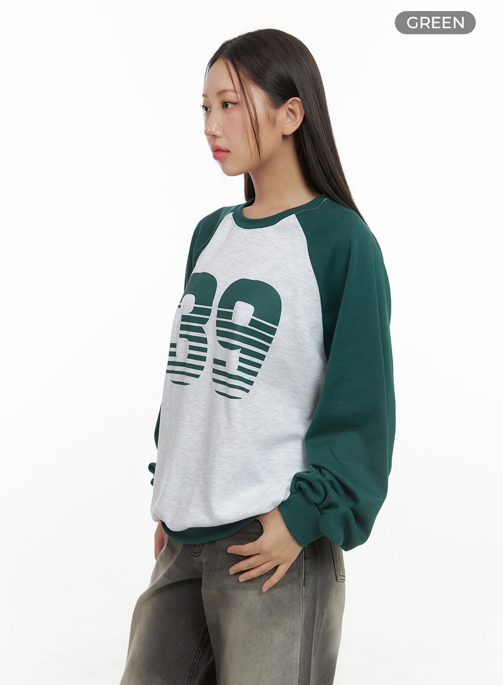 Graphic Raglan Cotton Sweatshirt CS404