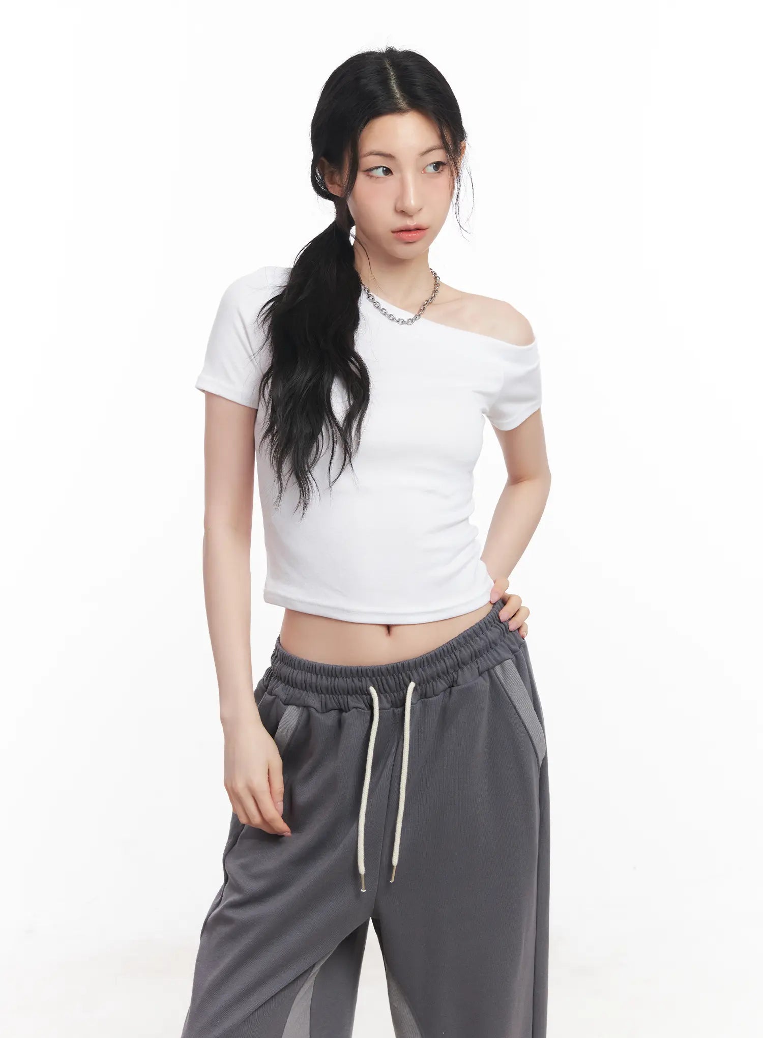 One-Shoulder Slim-Fit Crop Top CU510