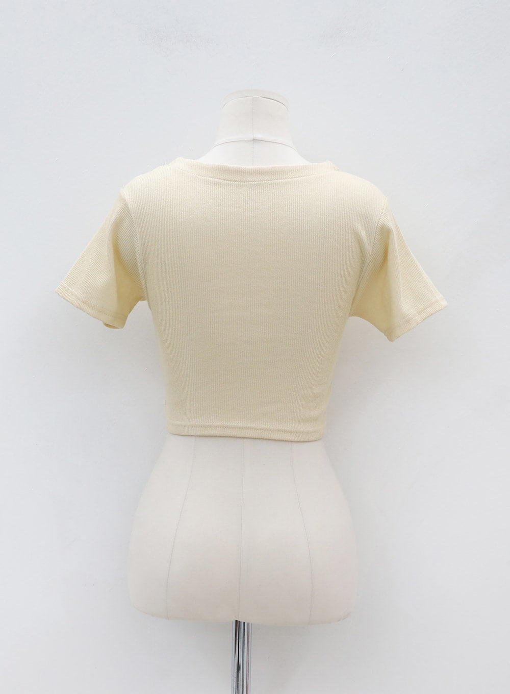 Basic Round Neck Cropped Cardigan OU1