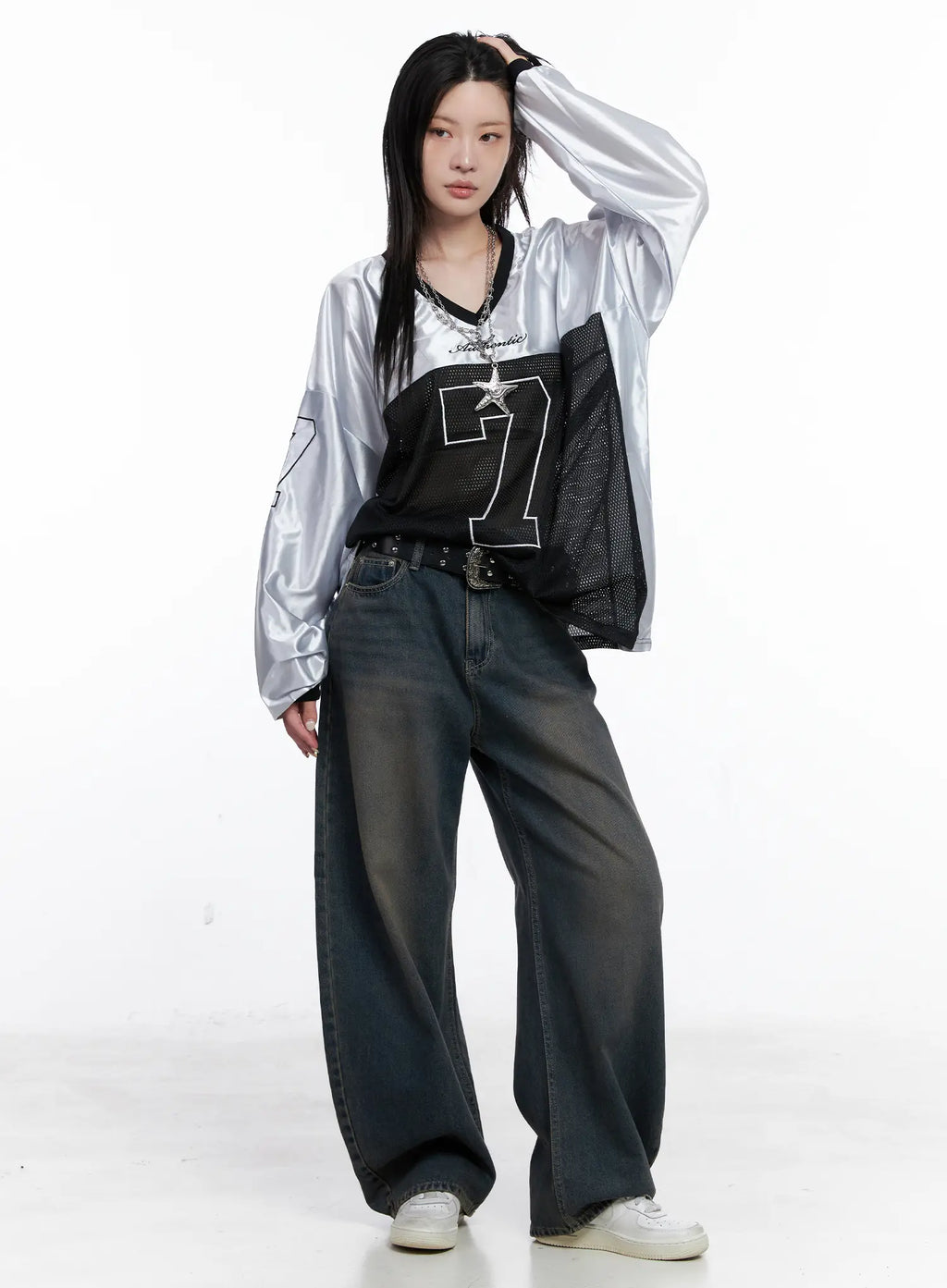 V-Neck Graphic Jersey Top CS512