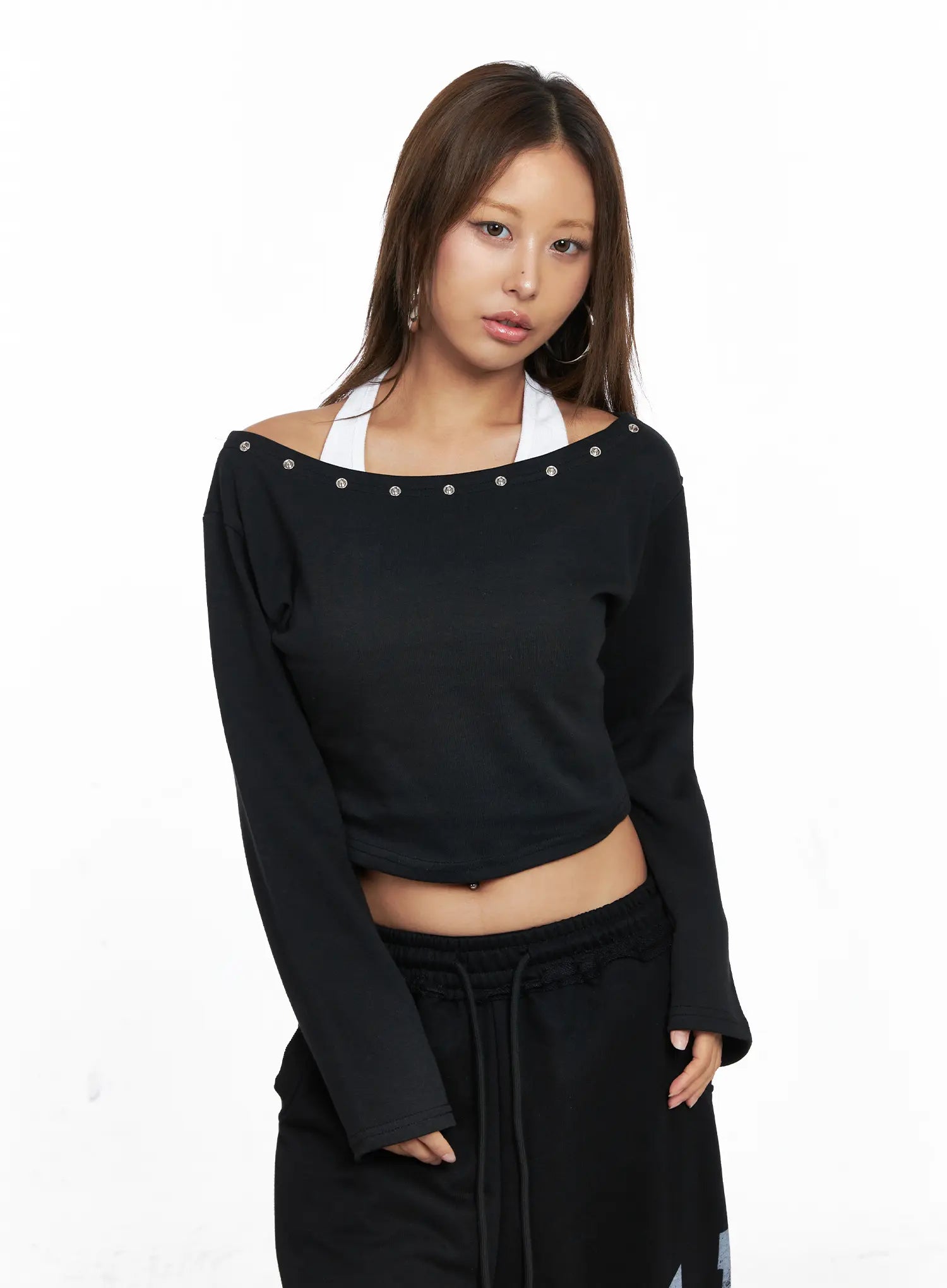 Eyelet Off-Shoulder Long Sleeve Crop Top CO510