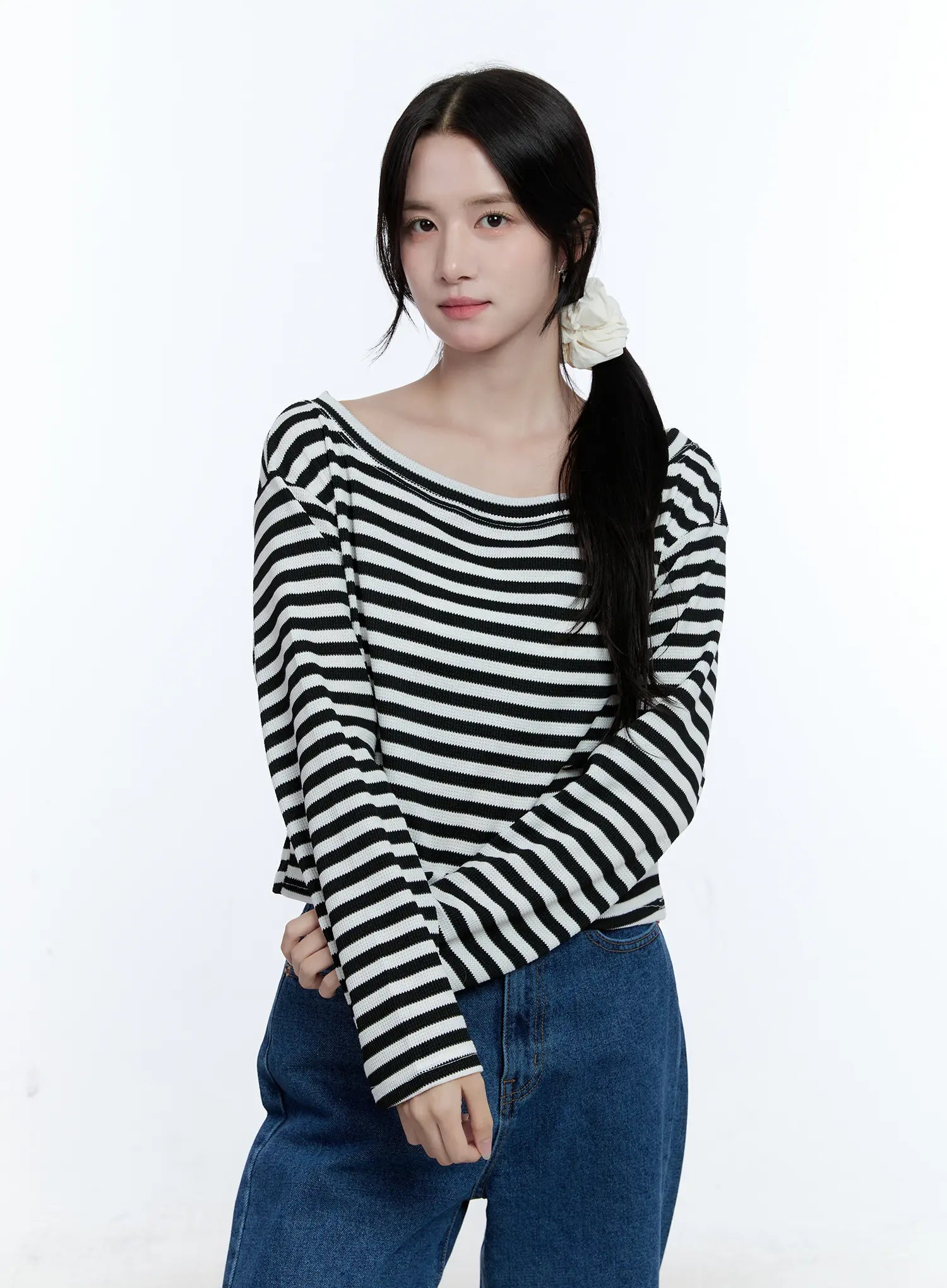 Striped Loose-Fit Long-Sleeve Top CG514