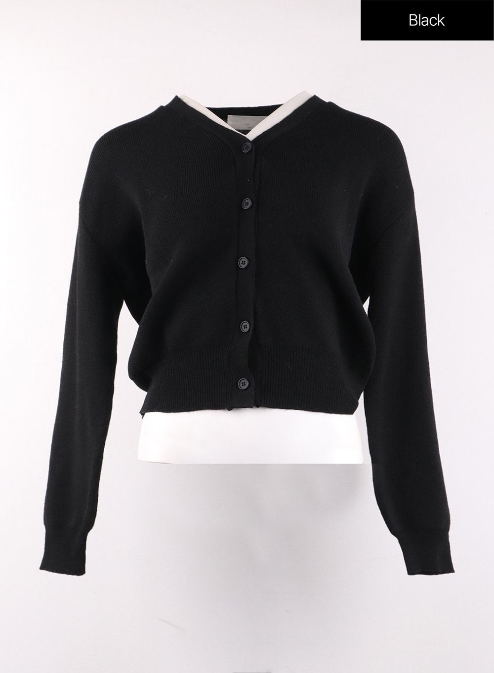 Solid V-Neck Buttoned Cardigan OF406