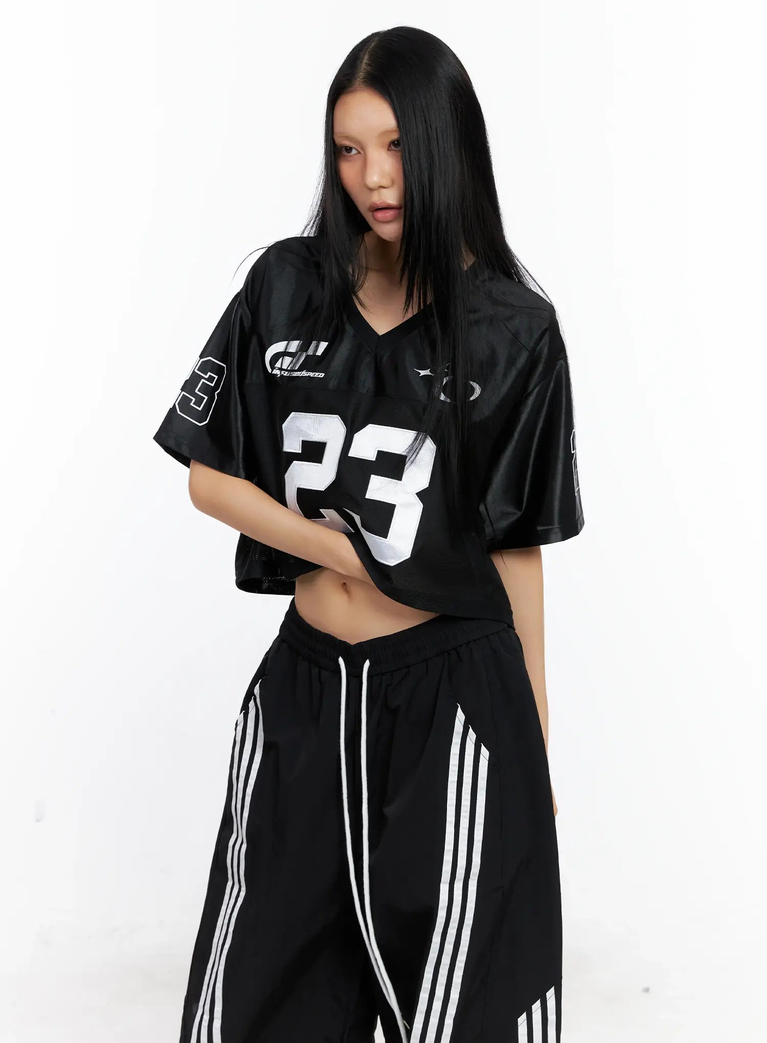 Glossy V-Neck Cropped Jersey CL529