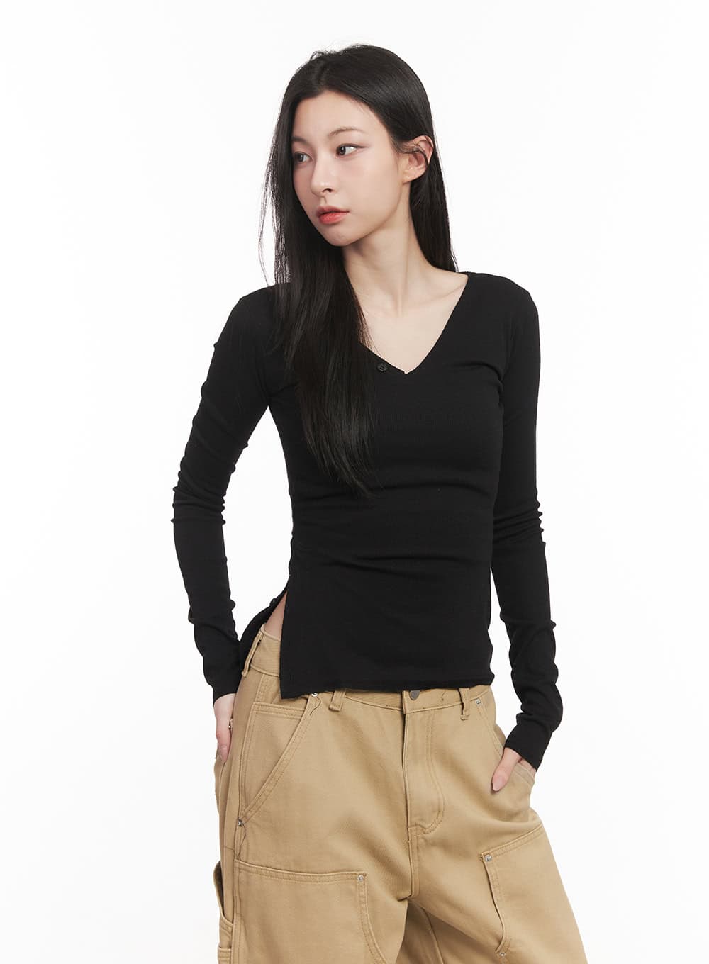 Buttoned V-Neck Long-Sleeve Top CM518