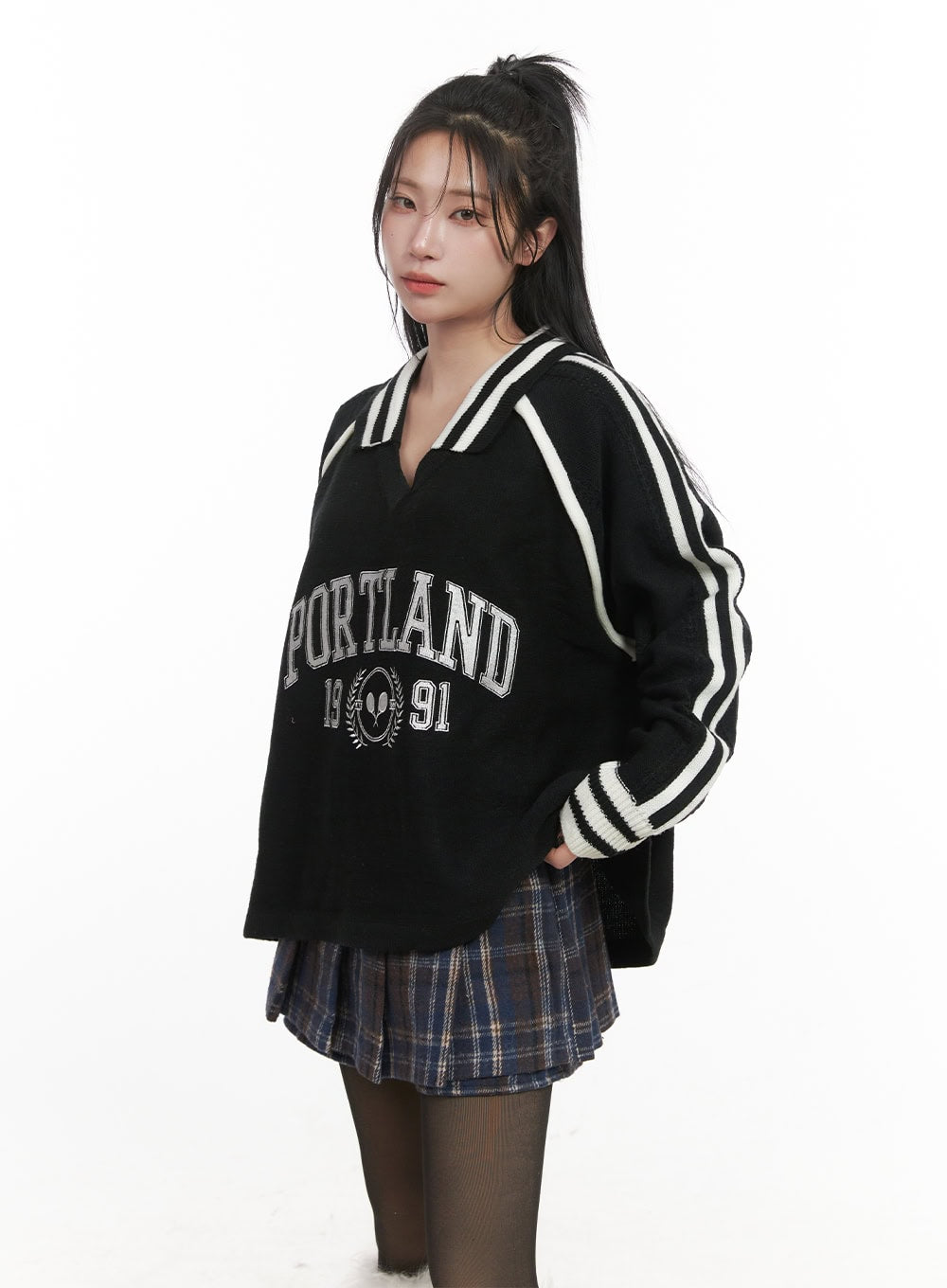 Portland Embroidered Collared Sweater CJ516