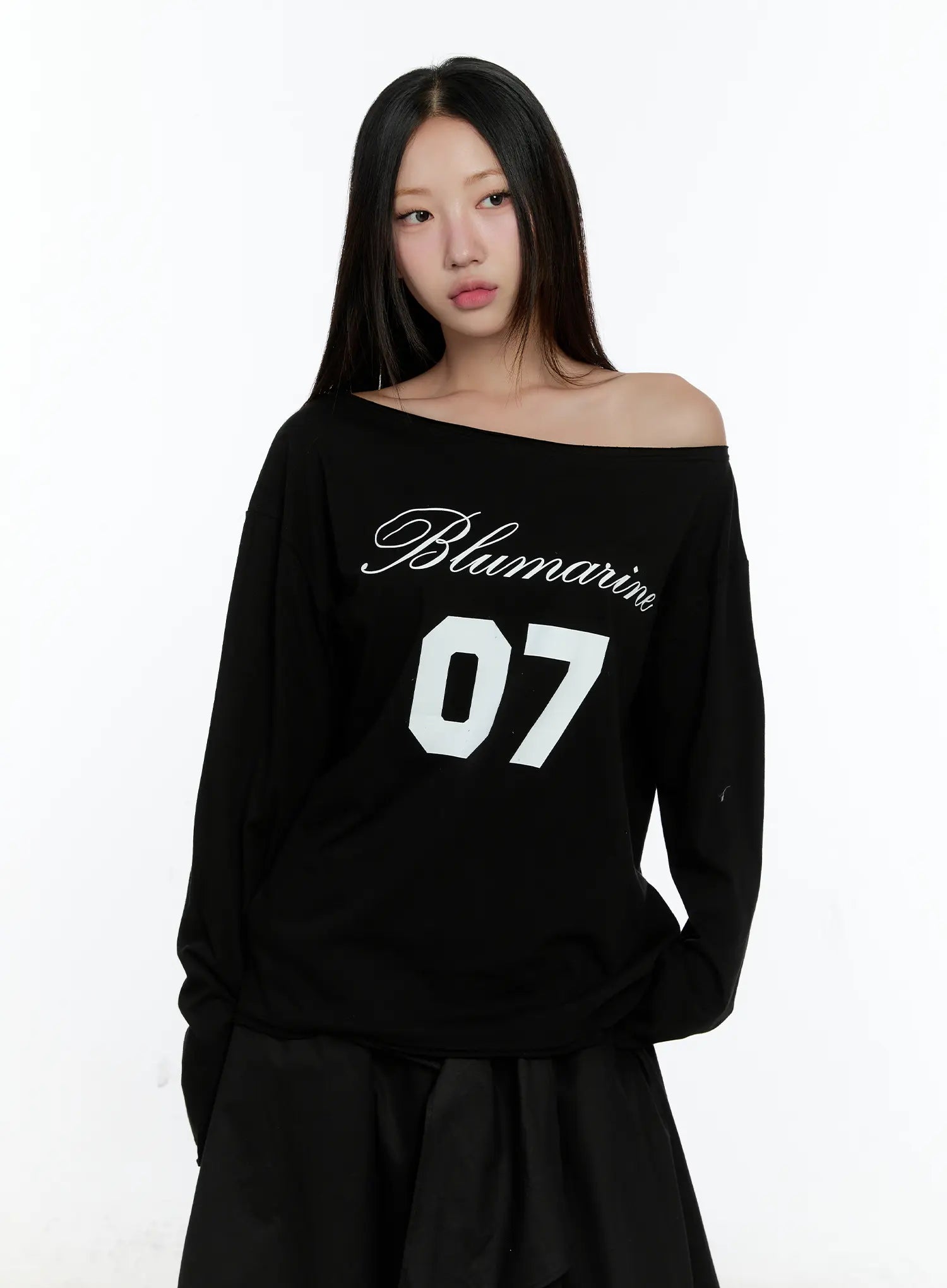 07 Off-Shoulder Long Sleeve Top CS518