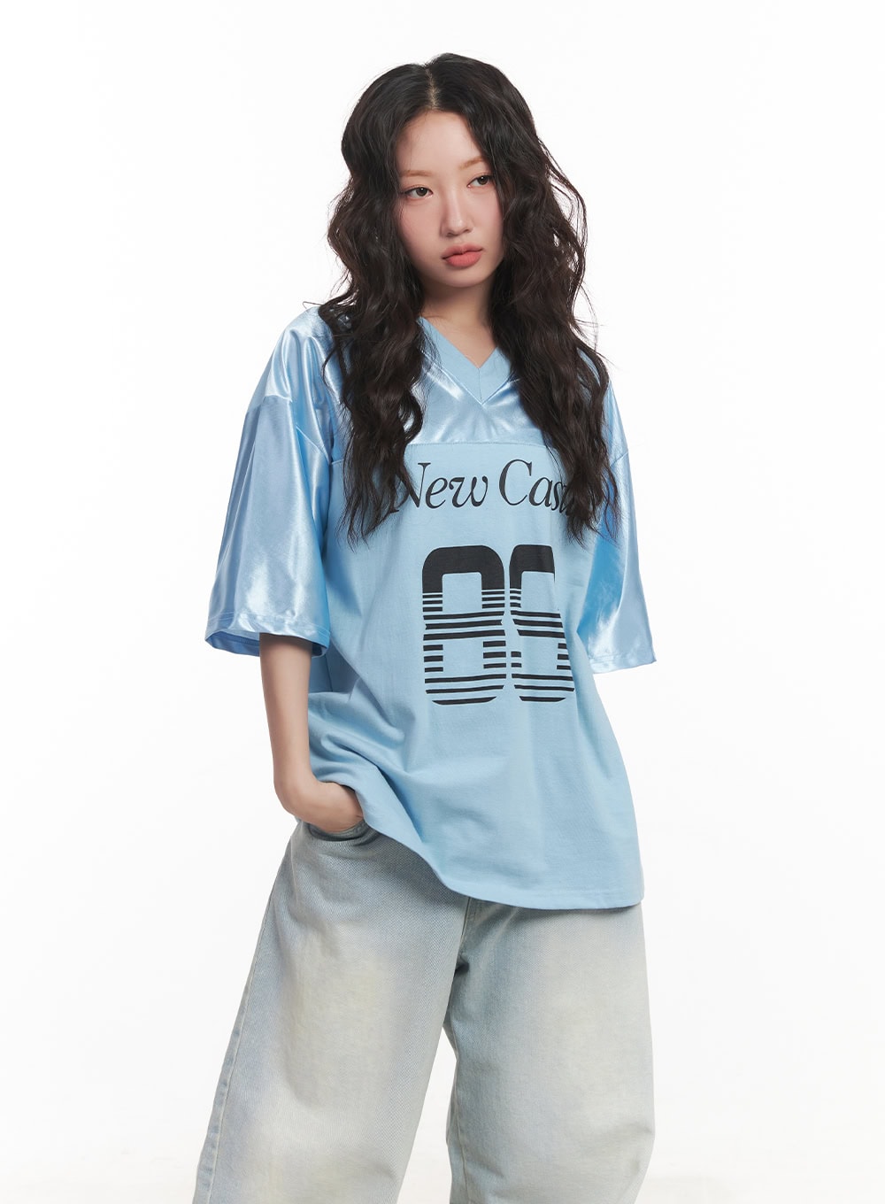 Graphic V-Neck Oversized Tee CA518