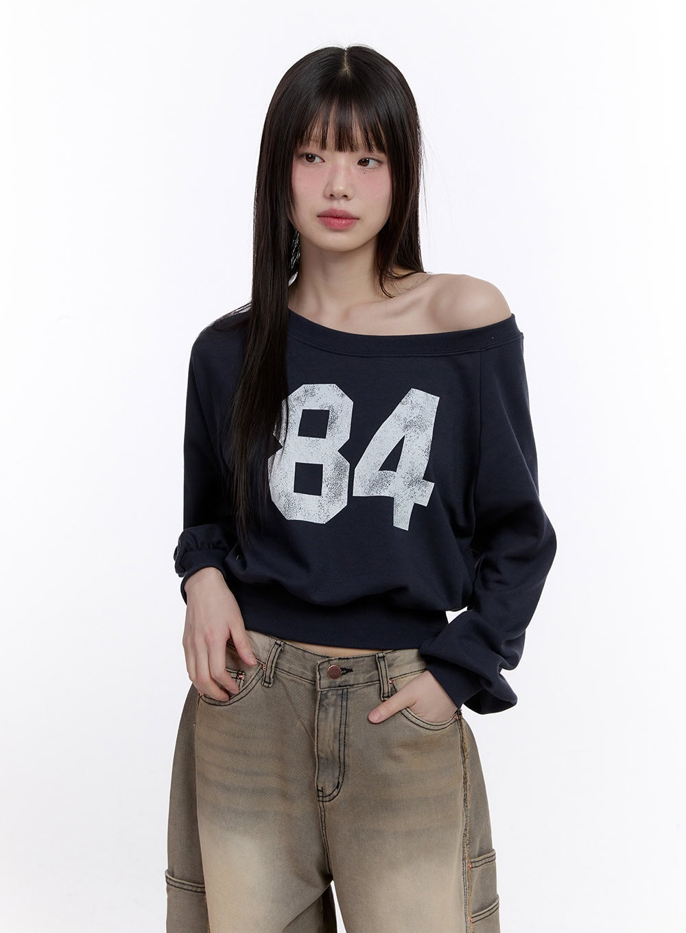 84 Graphic One-Shoulder Cropped Sweatshirt CF512