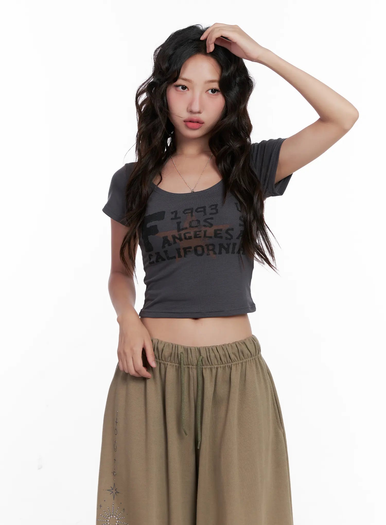 Graphic U-Neck Cropped Tee CL518