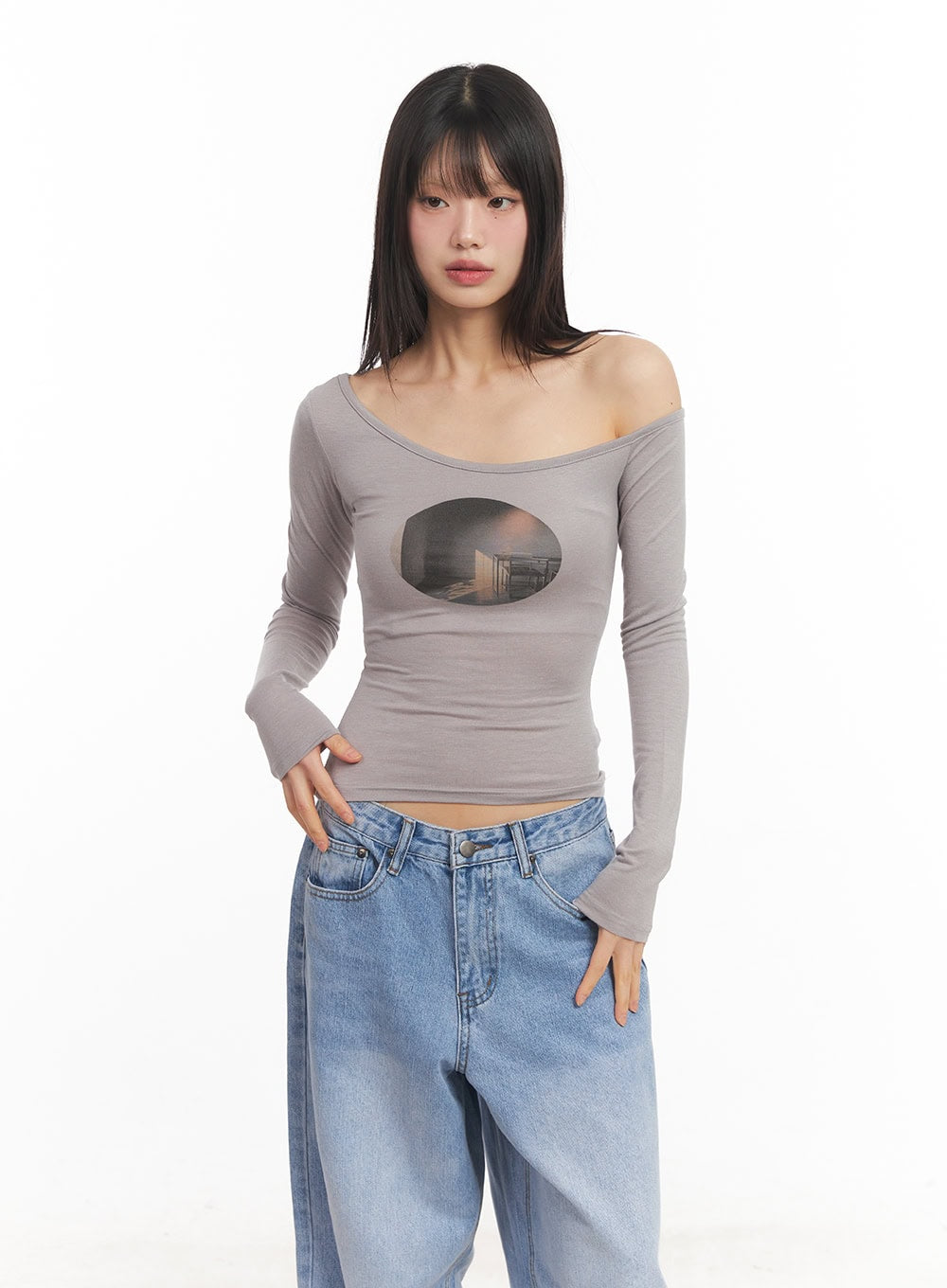 One-Shoulder Graphic Cropped Long Sleeve Top CA523