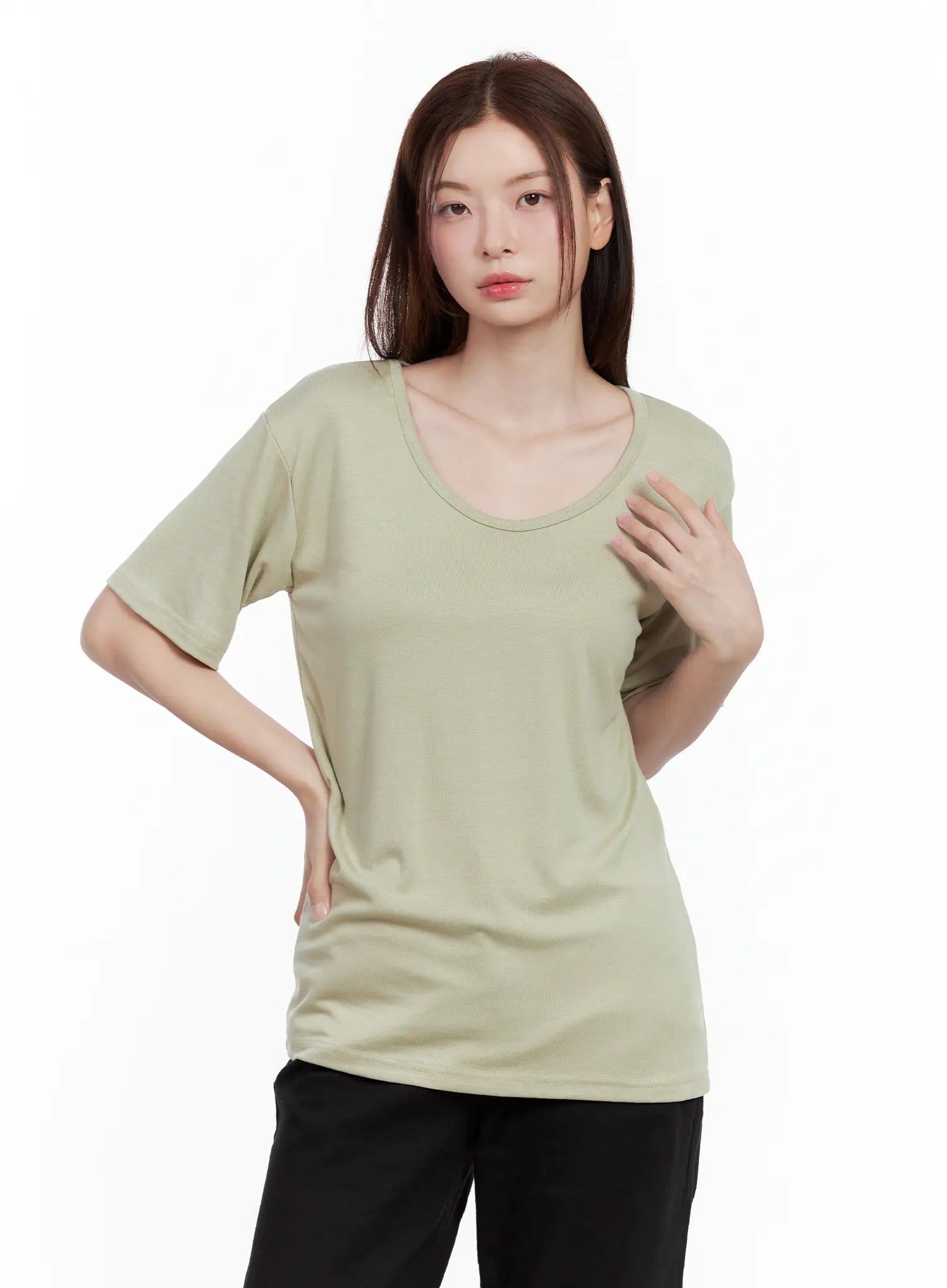Essential Scoop-Neck Top CL502