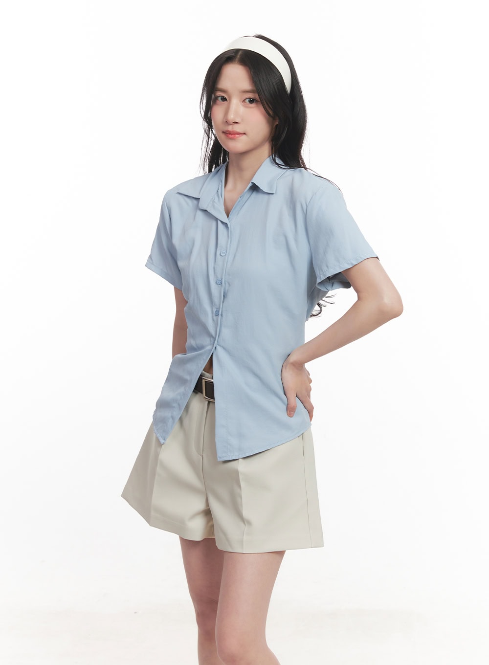 Slim-Fit Buttoned Half-Sleeve Shirt CA510
