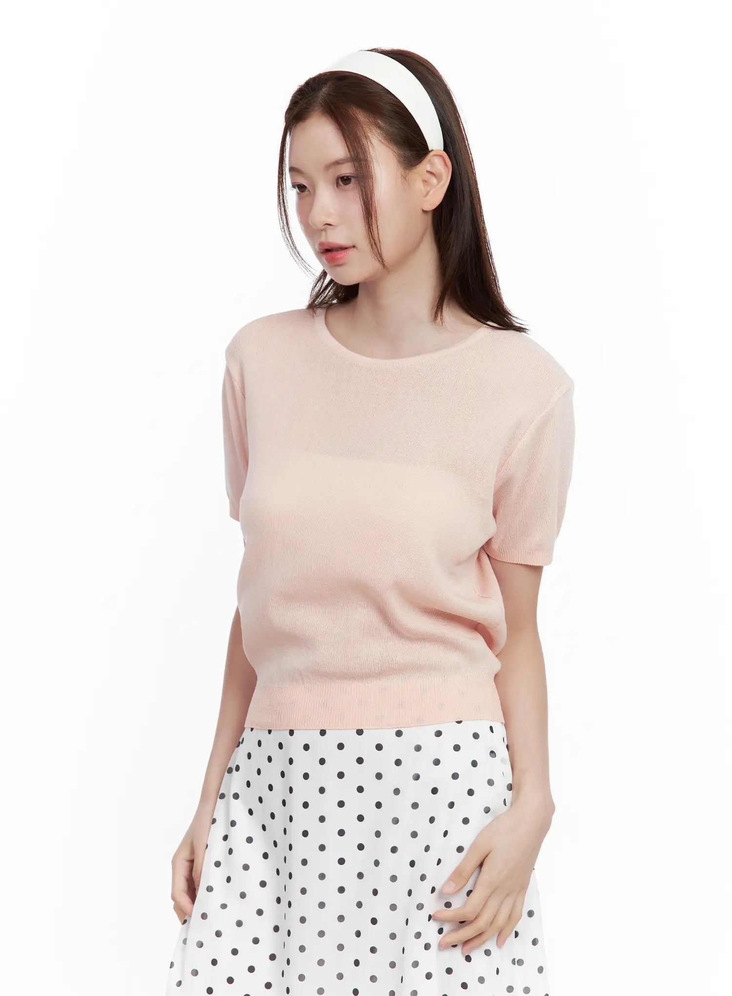 Lightweight Round-Neck Top CL502