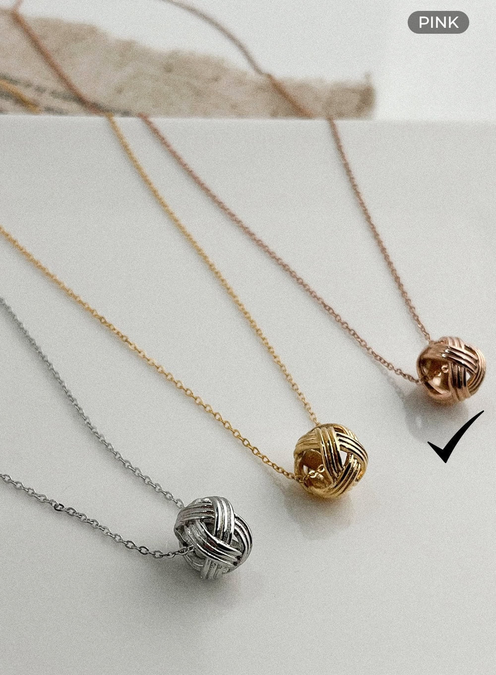 Skein of Thread Necklace IL405