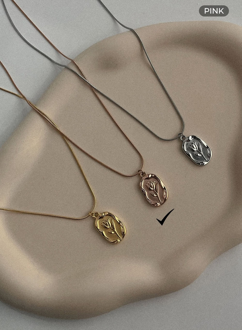 Flower Shilling Necklace IL405