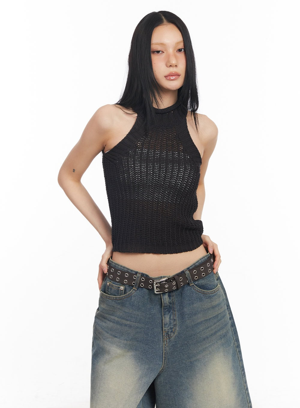 Halter-Neck Sleeveless Crop Top CY528