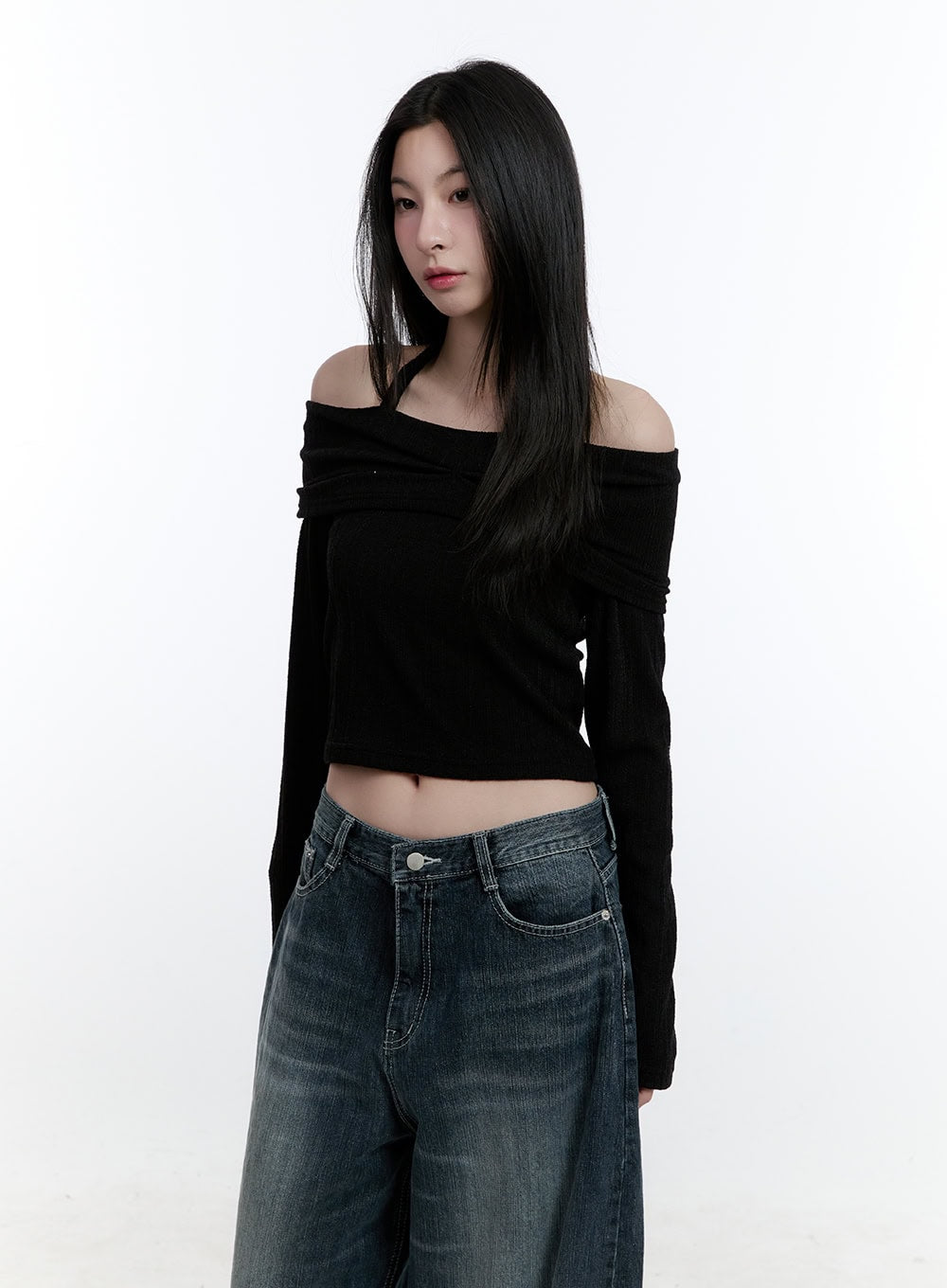 Long-Sleeve Off-Shoulder Halter Crop Top CJ520