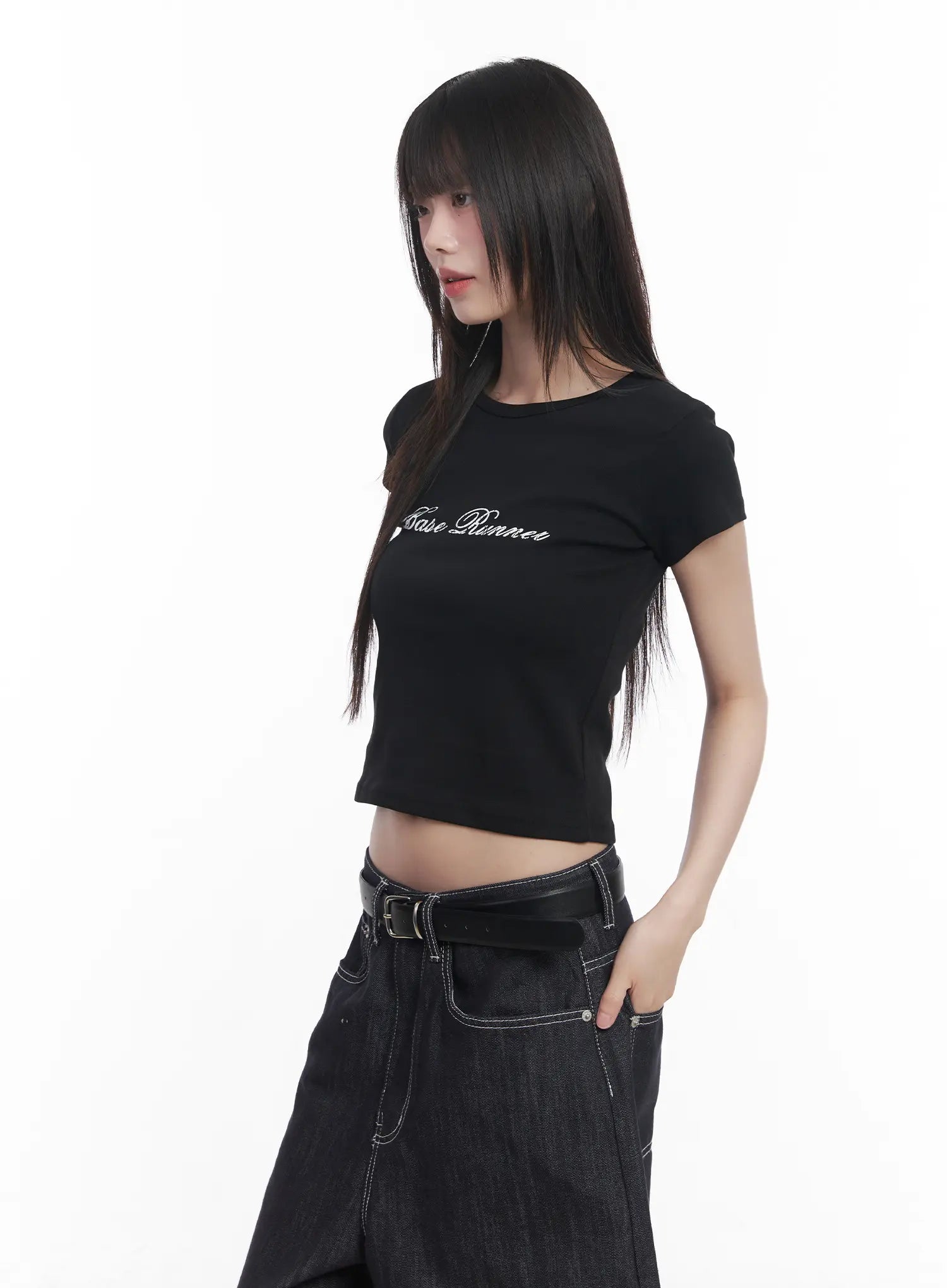 Cursive Graphic Crop Tee CU519