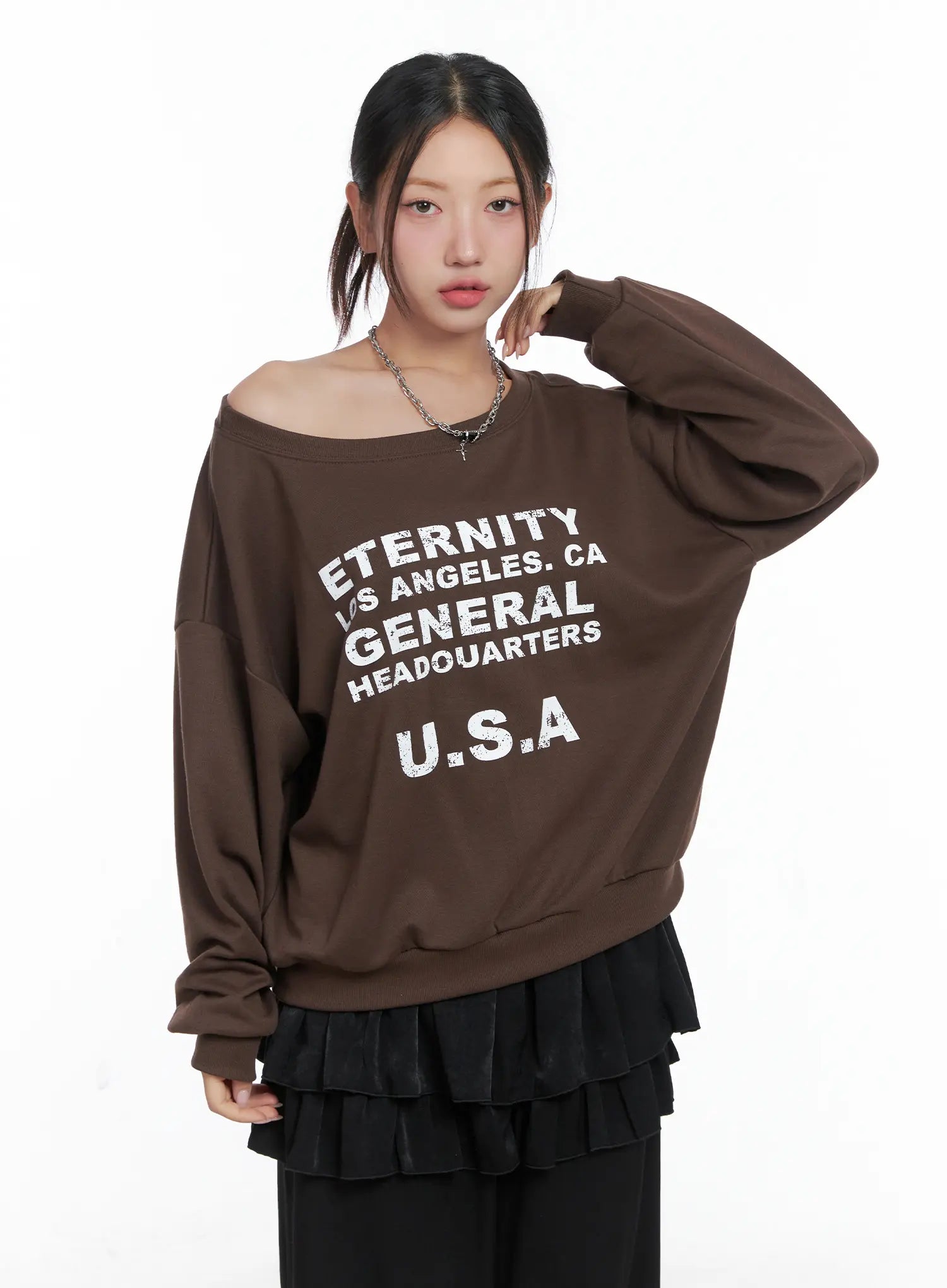 98 Graphic Off-Shoulder Sweatshirt CS502