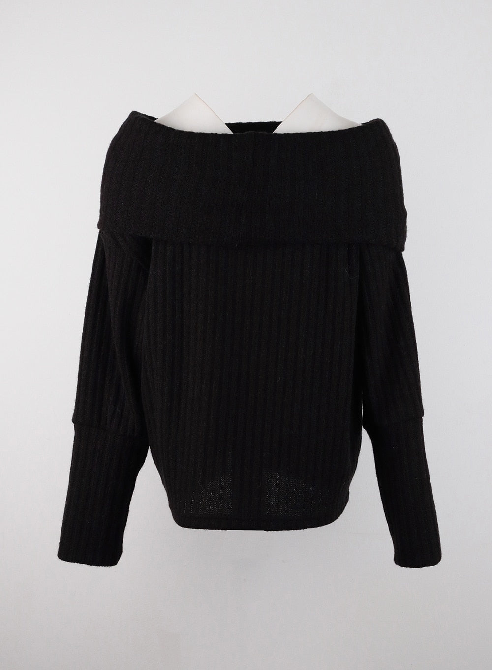 Off-Shoulder Buckle Knit Sweater CD322