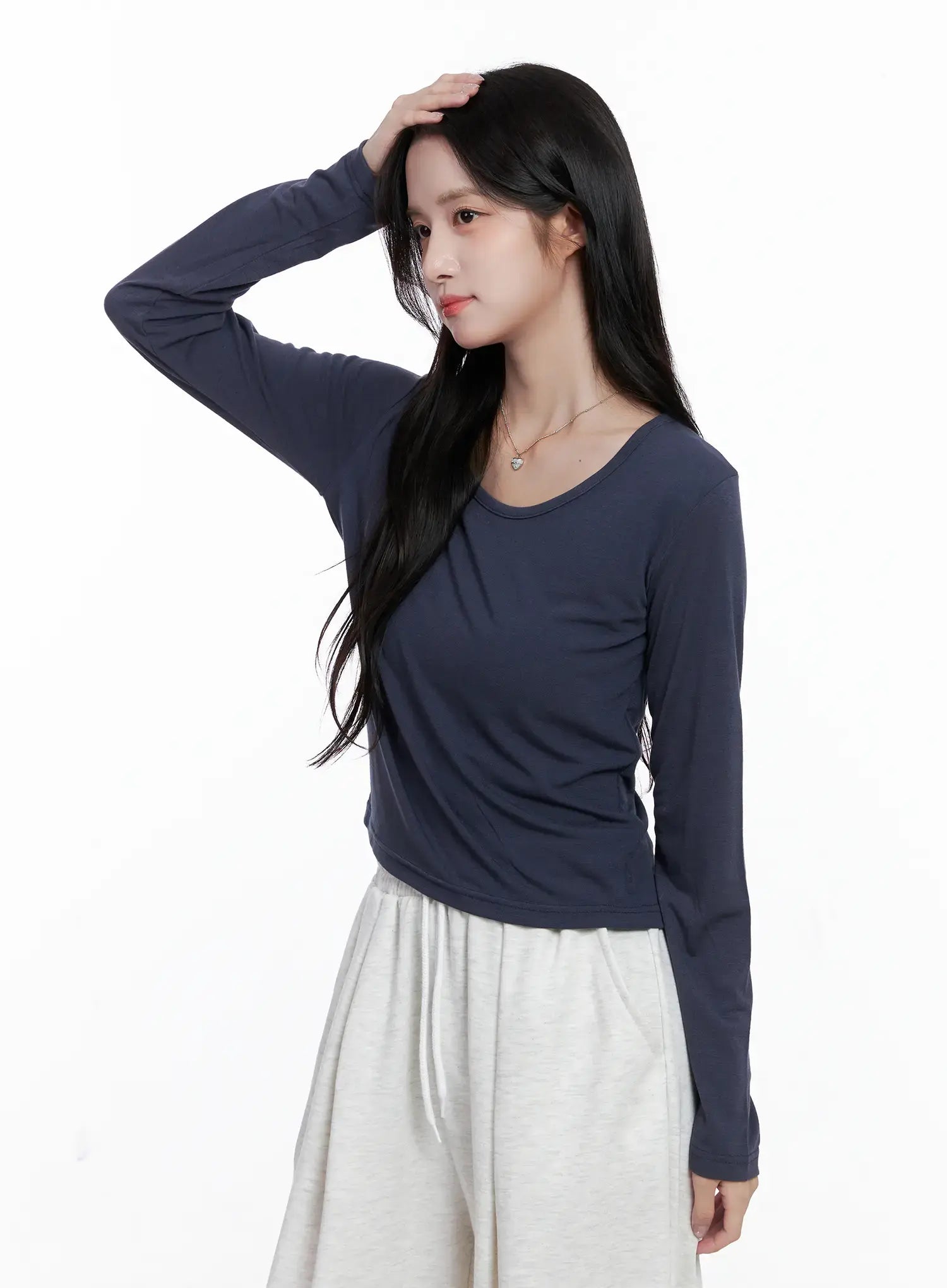 Basic Round Neck Long Sleeve Tee CS523