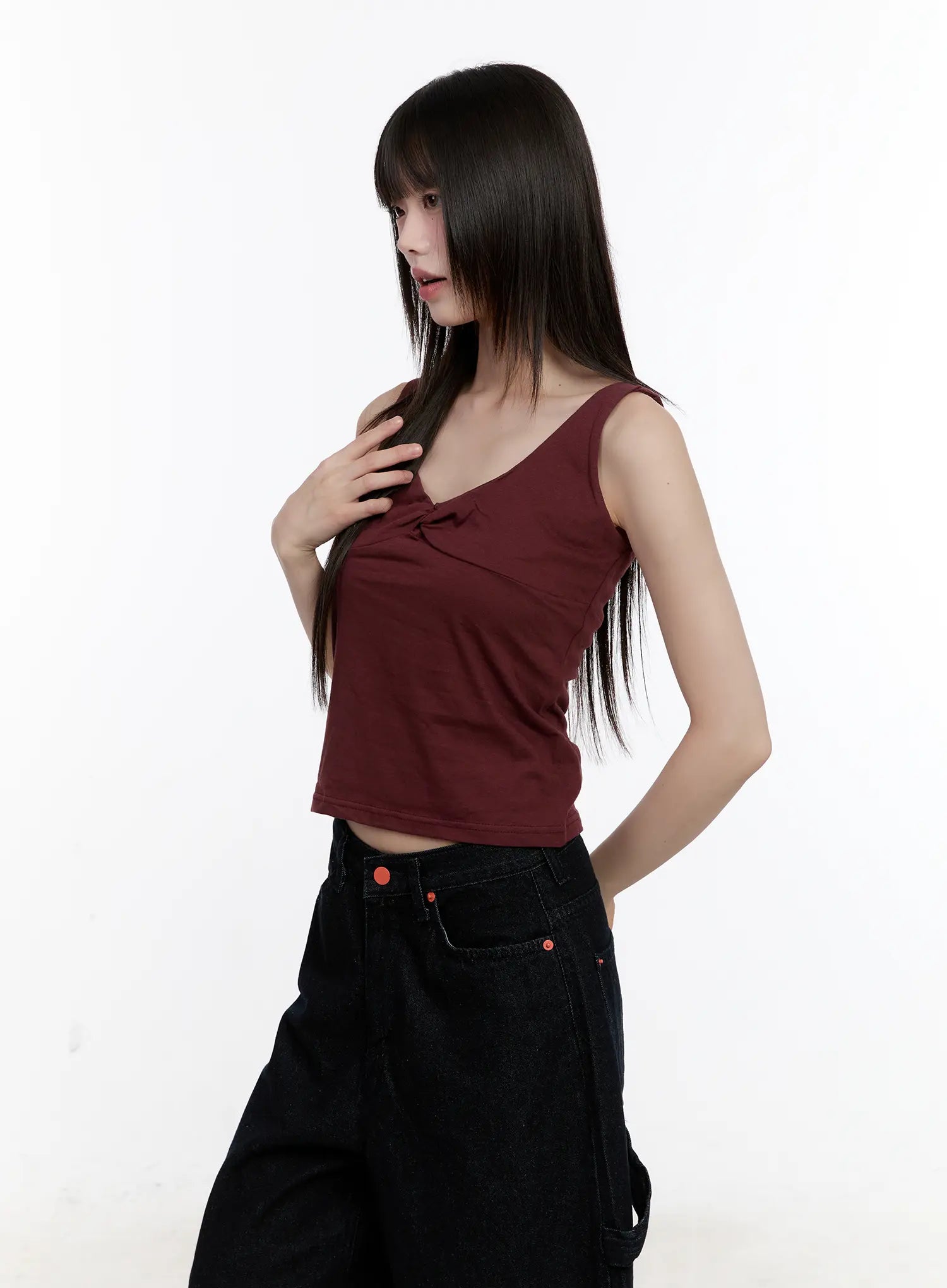 Twist Detail V-Neck Sleeveless Top CL504