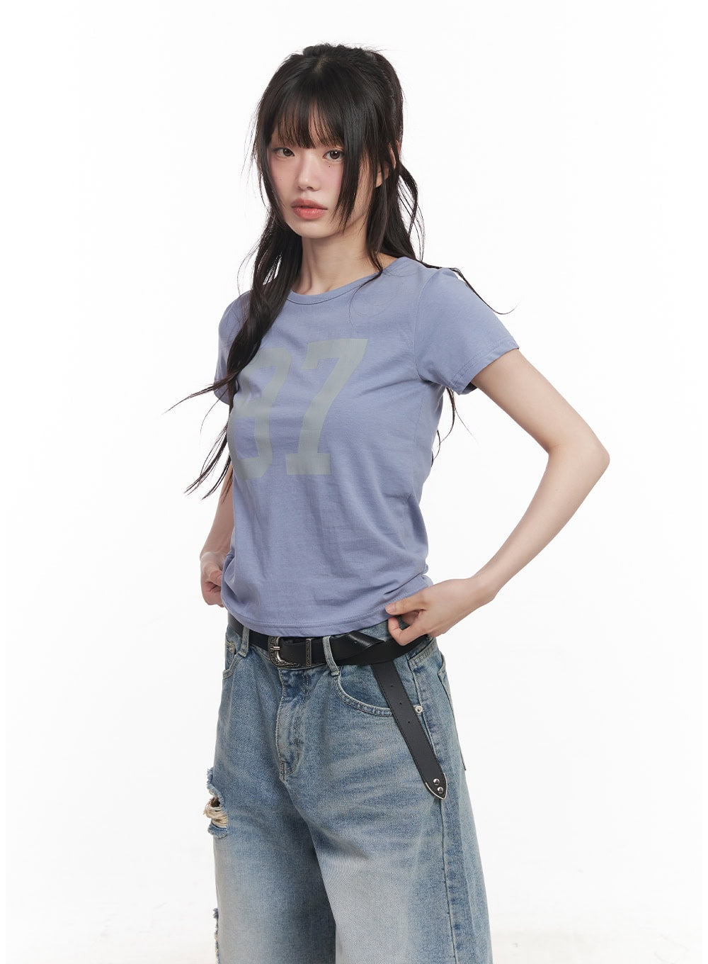 "87" Graphic Crop Tee CY520