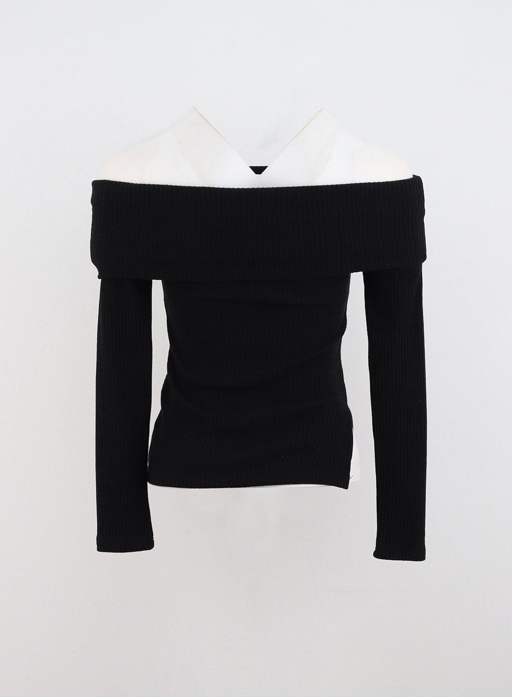 Off-Shoulder Slim Fit Knit Top CN317