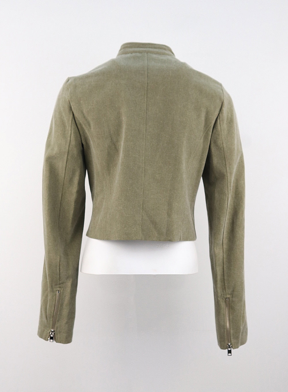 Collarless Slim Fit Jacket CS308