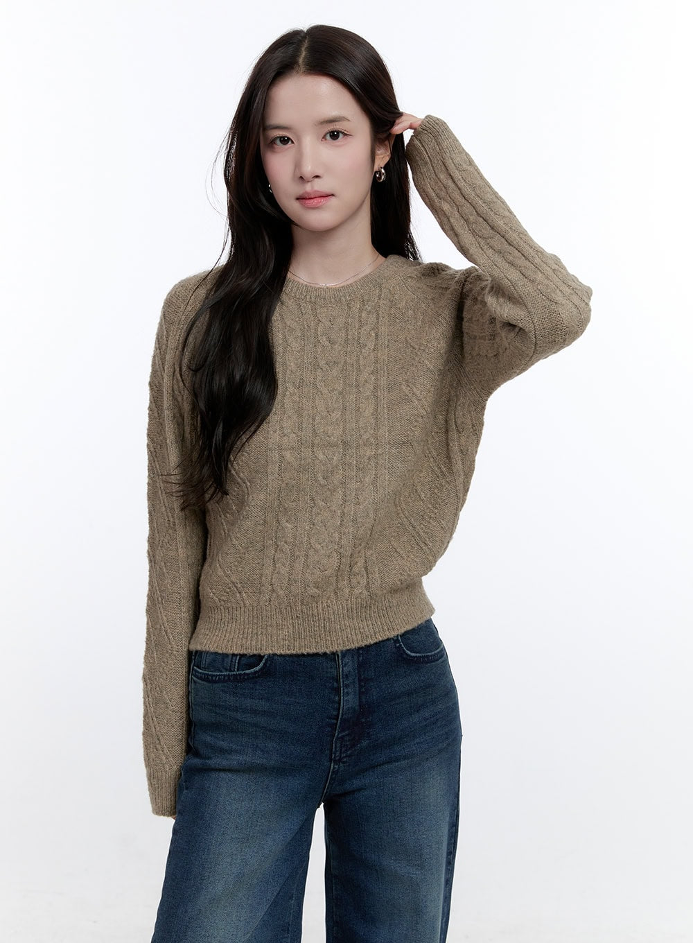 Cable Knit Round Neck Sweater ON418