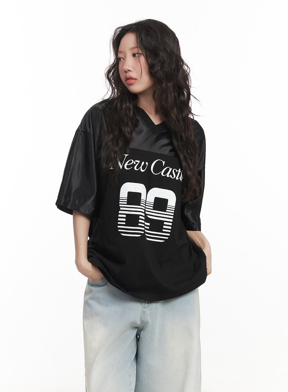 Graphic V-Neck Oversized Tee CA518