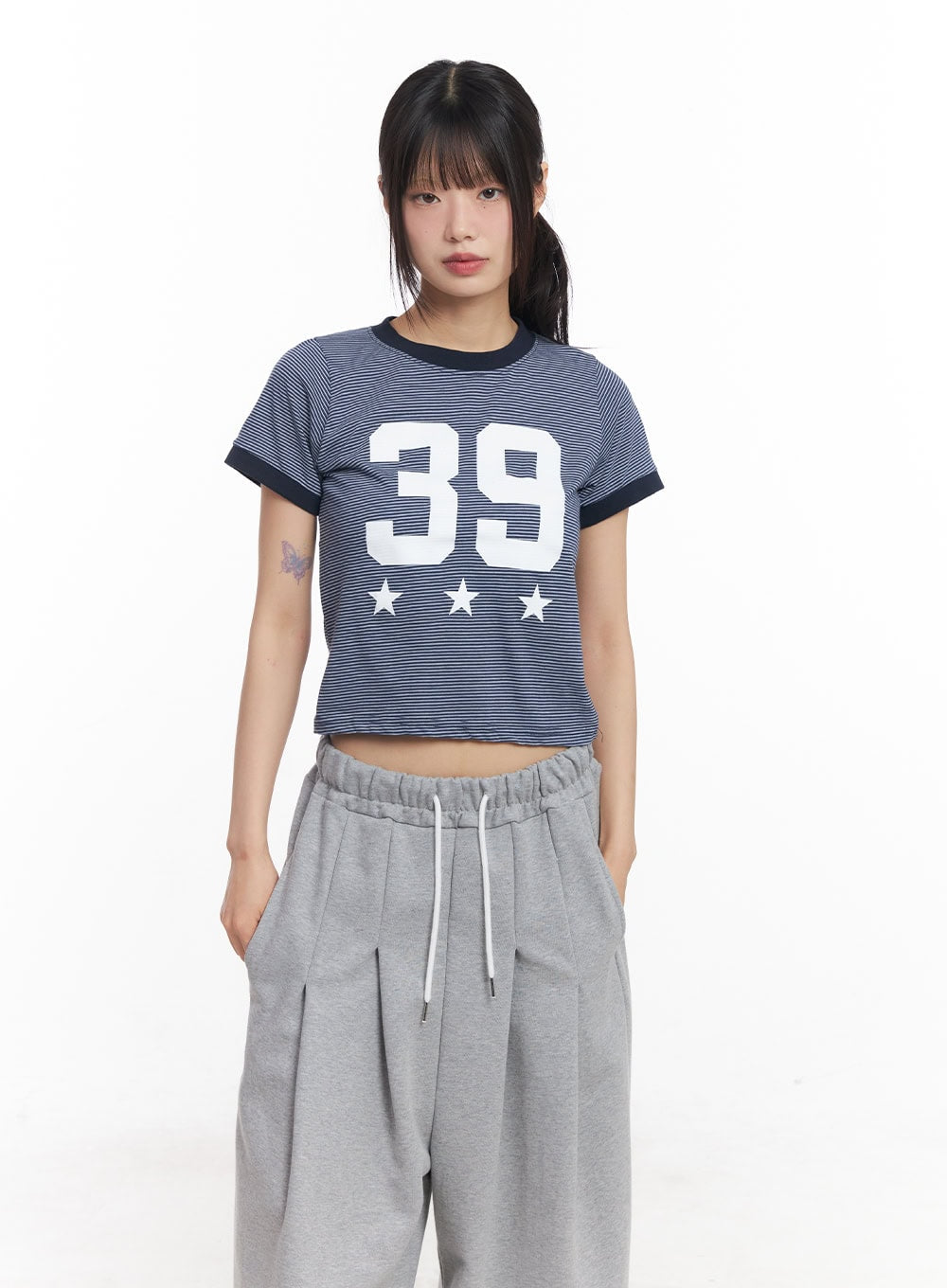 Dual-Tone Graphic Top CY512