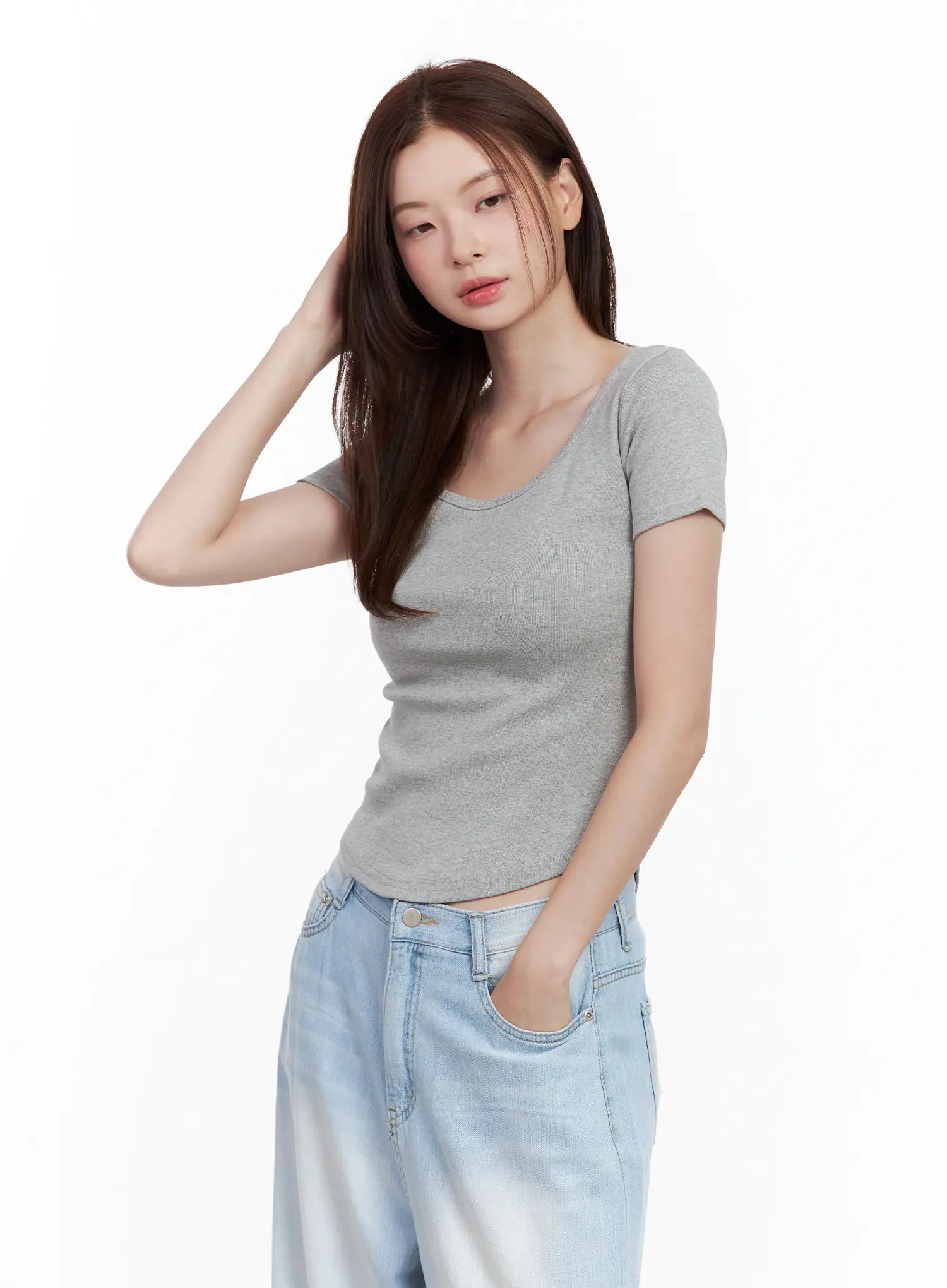 Everyday Basic Round-Neck Top CL502